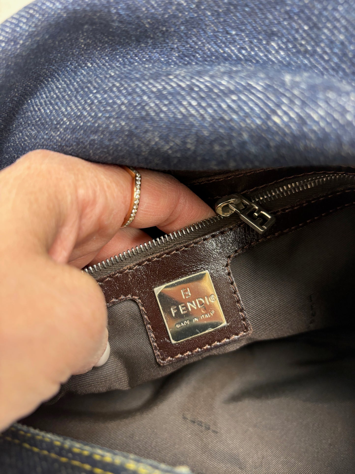 FENDI Sac Mamma Baguette Denim