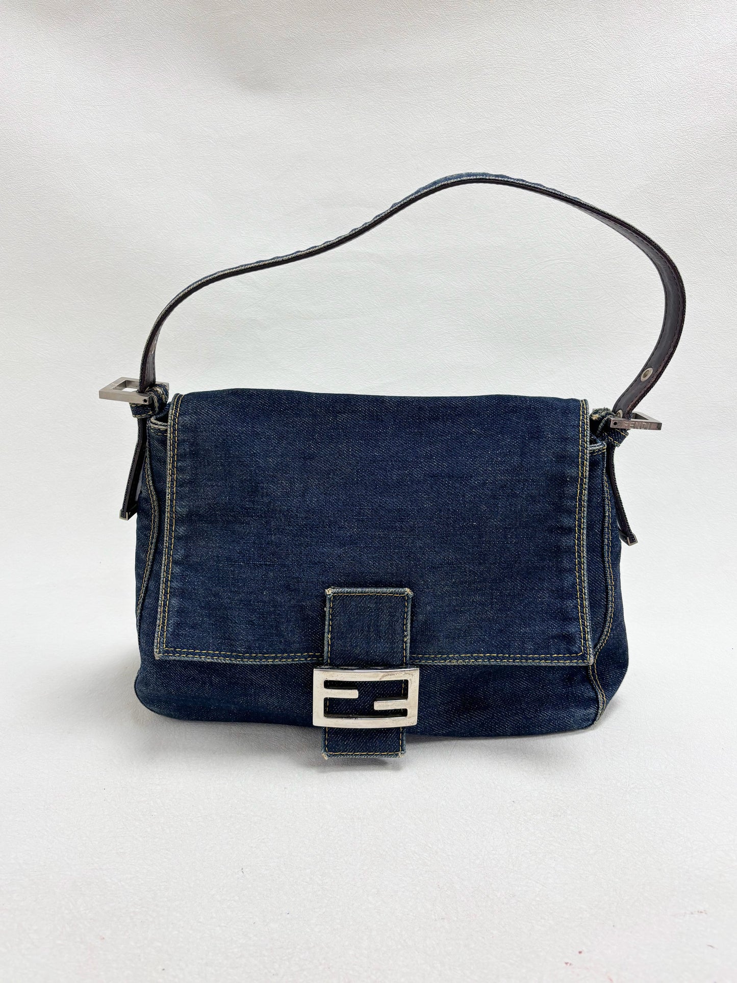 FENDI Sac Mamma Baguette Denim
