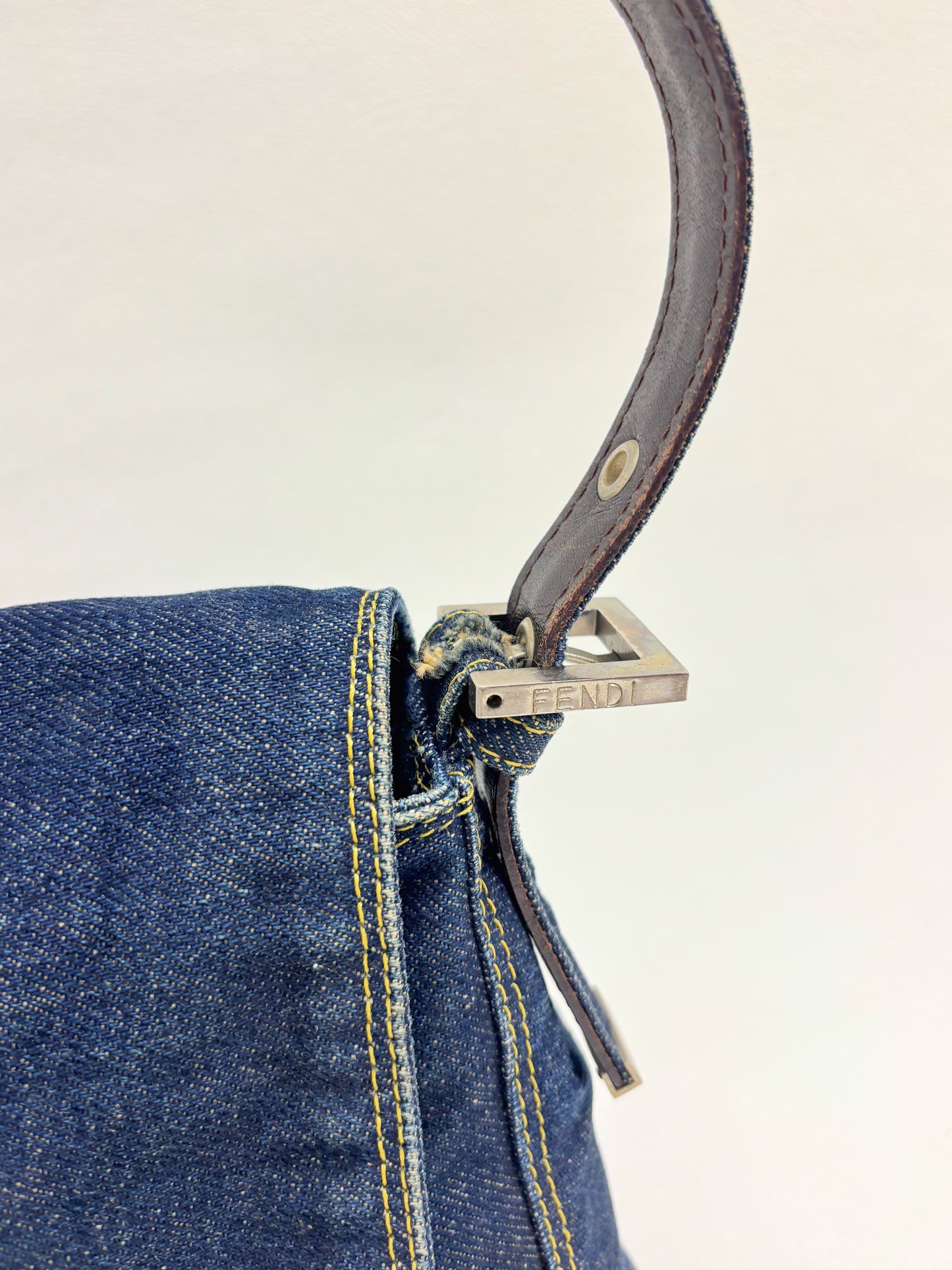 FENDI Sac Mamma Baguette Denim