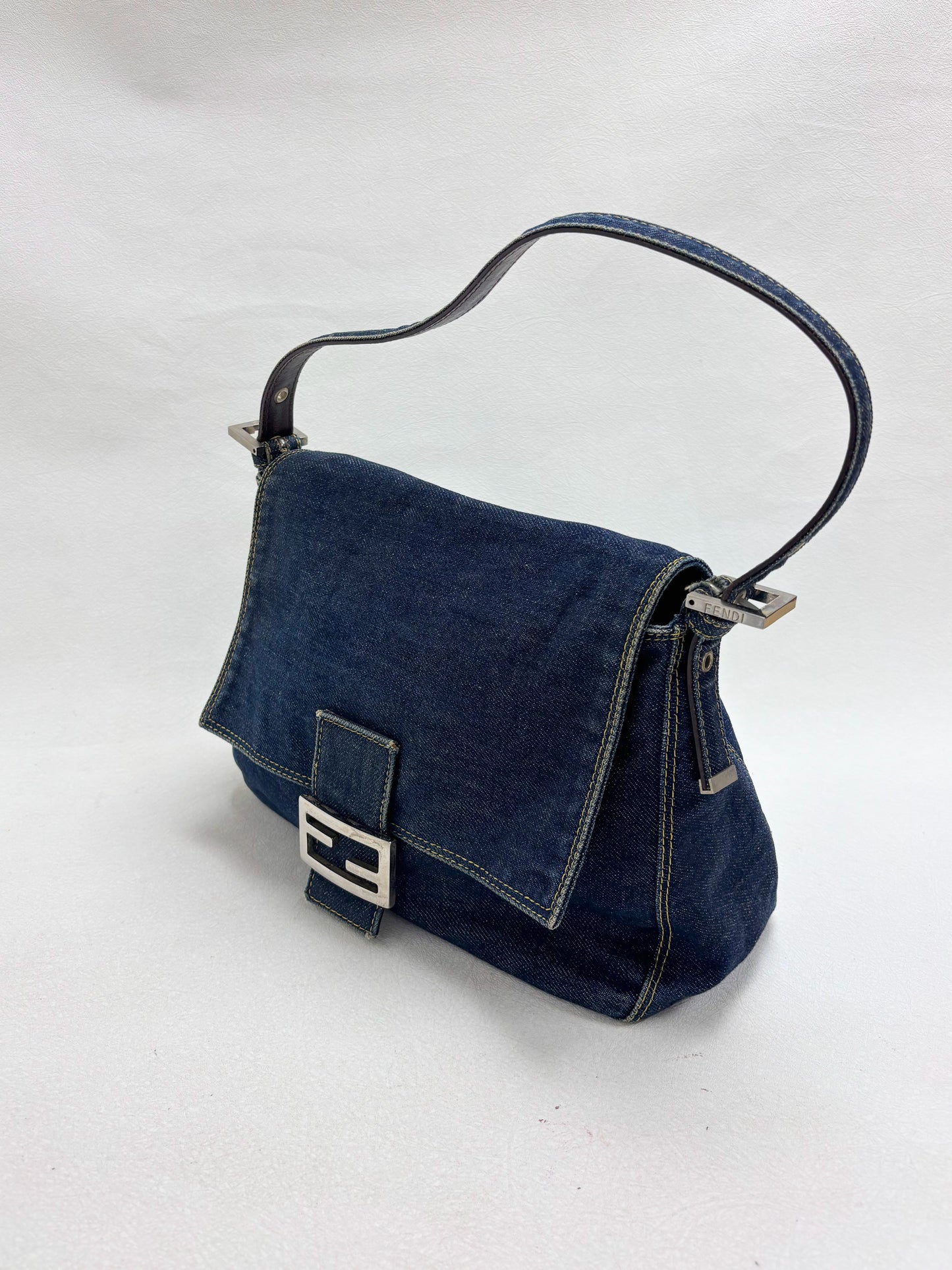 FENDI Sac Mamma Baguette Denim