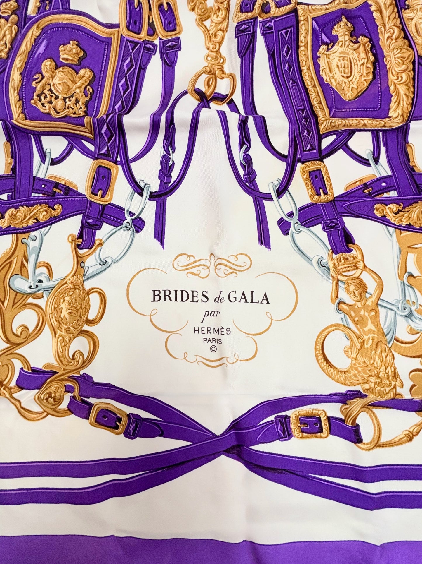 HERMÈS Foulard Carré en Soie