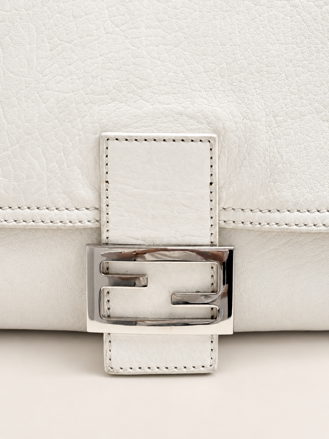 FENDI Sac Mamma Baguette