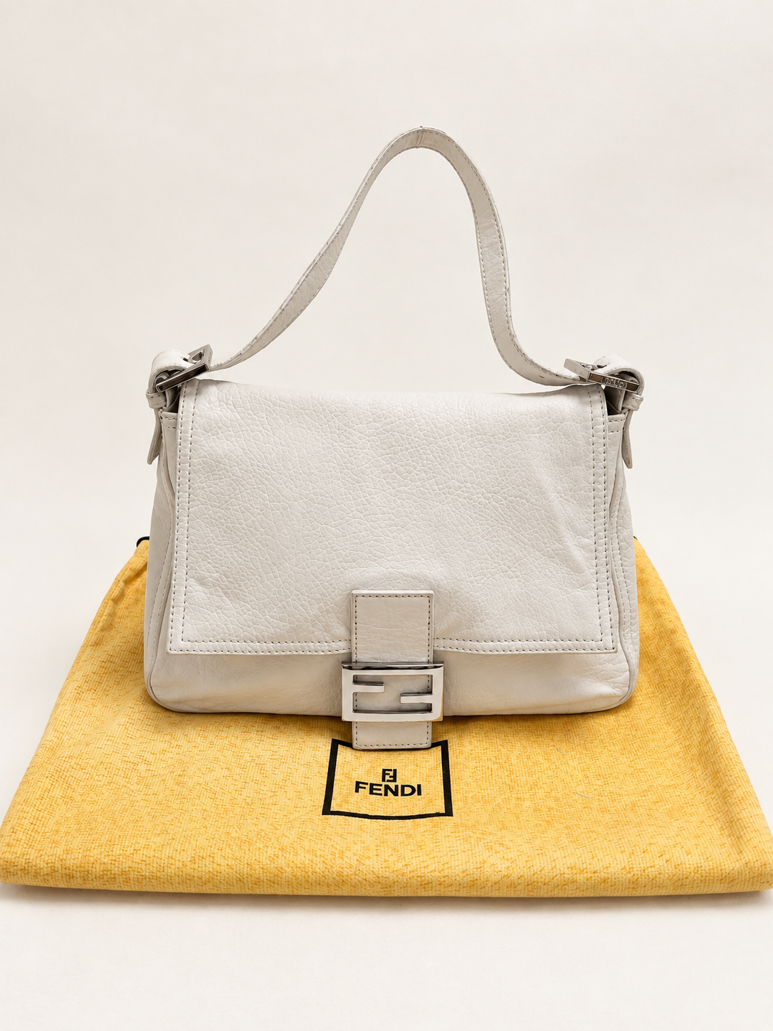 FENDI Sac Mamma Baguette