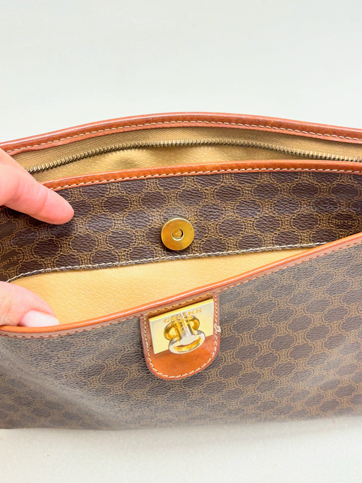 CÉLINE Pochette cuir