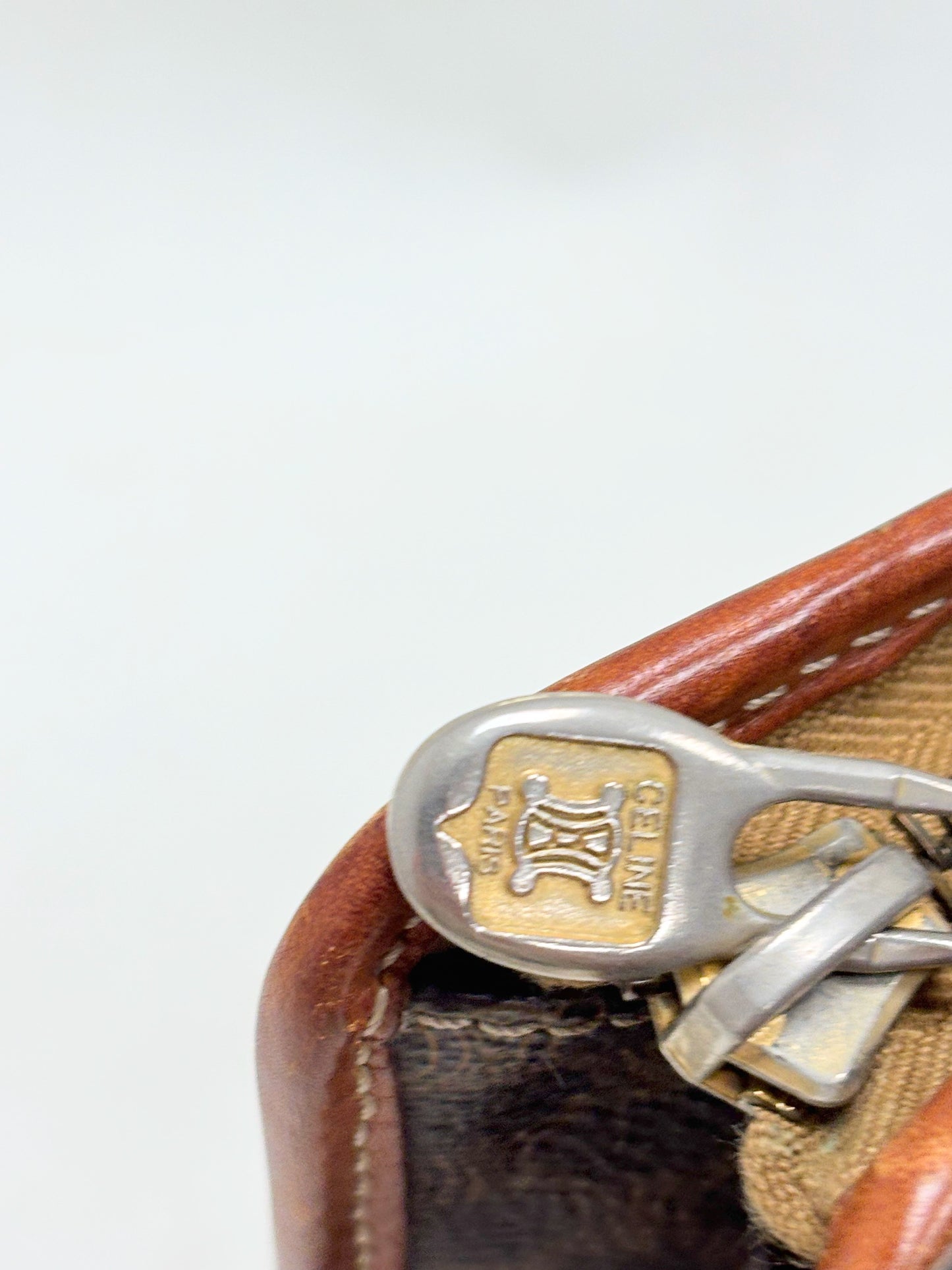 CÉLINE Pochette cuir