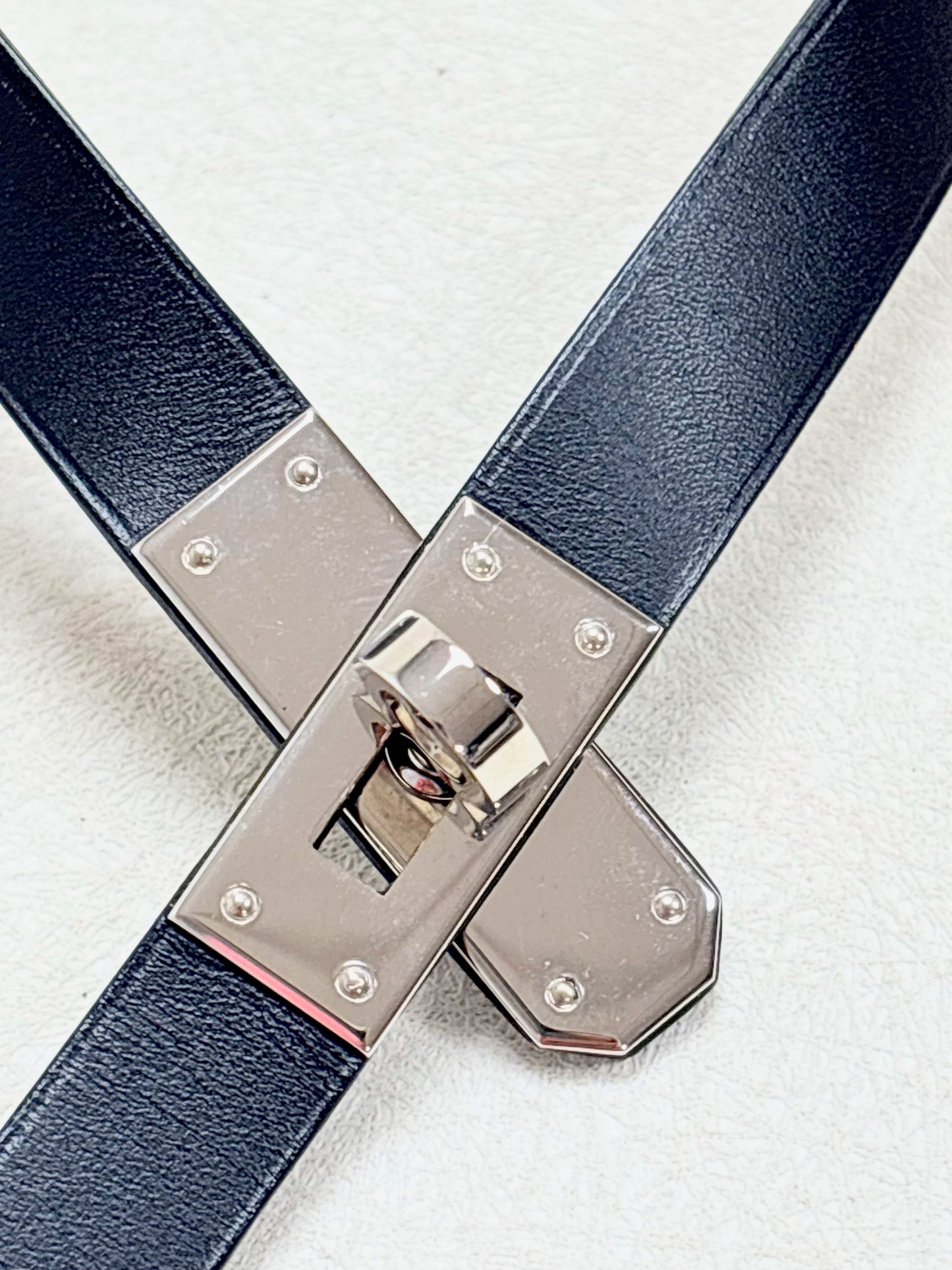 HERMÈS Collier Kelly