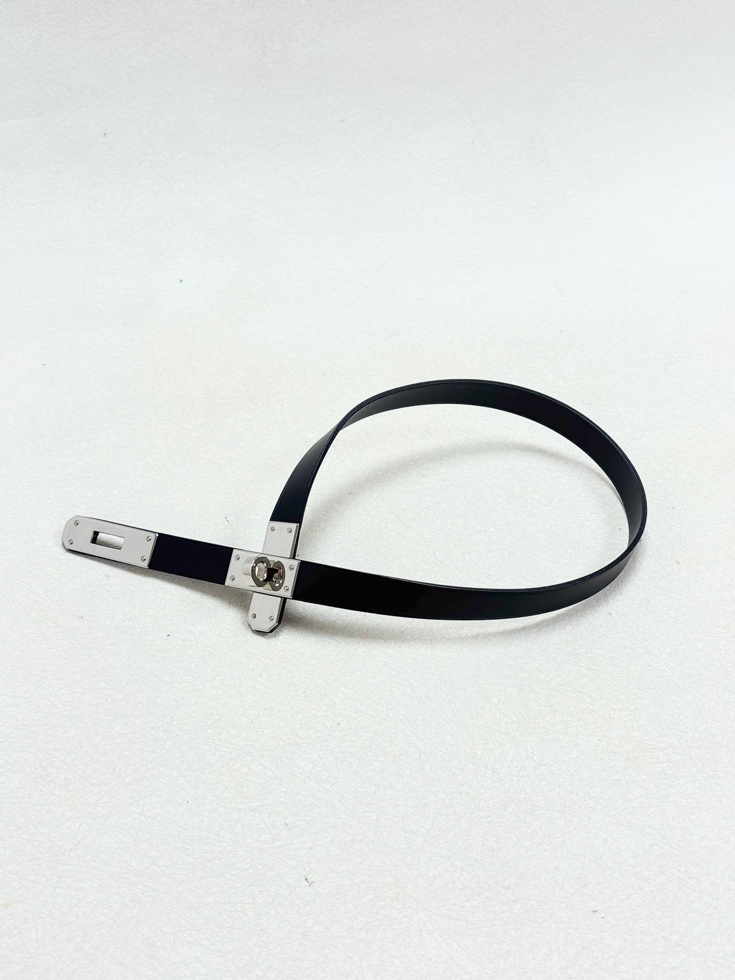 HERMÈS Collier Kelly