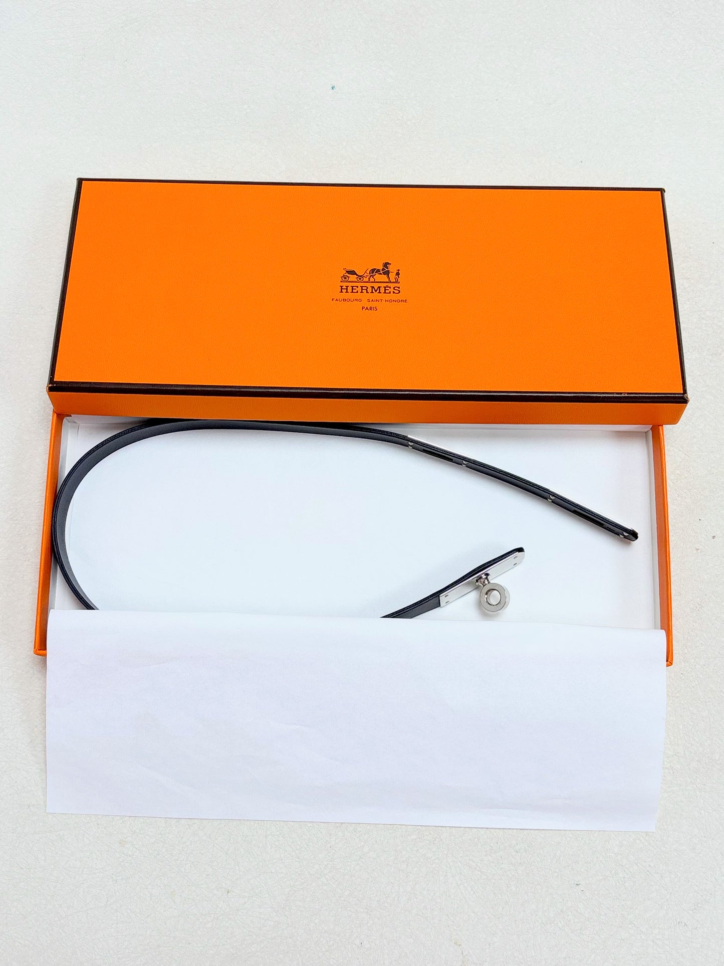 HERMÈS Collier Kelly
