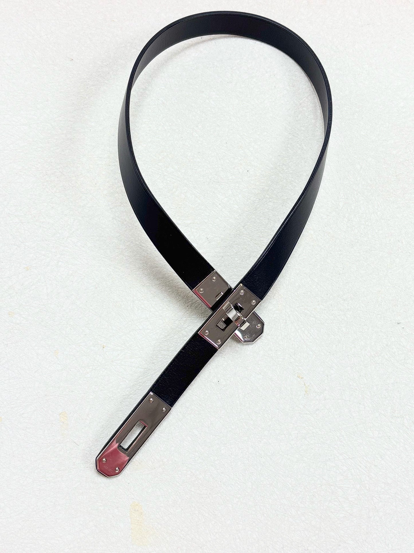 HERMÈS Collier Kelly