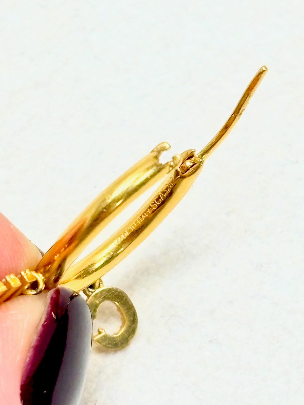 CÉLINE Boucle d'oreille Letter Hoop