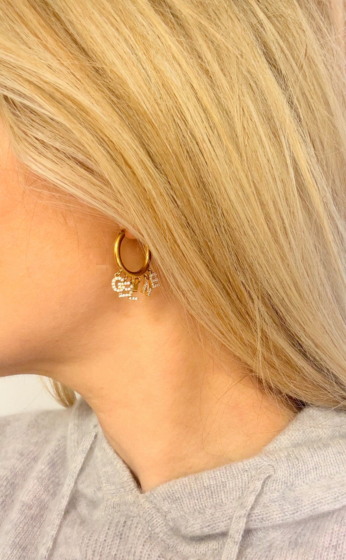 CÉLINE Boucle d'oreille Letter Hoop