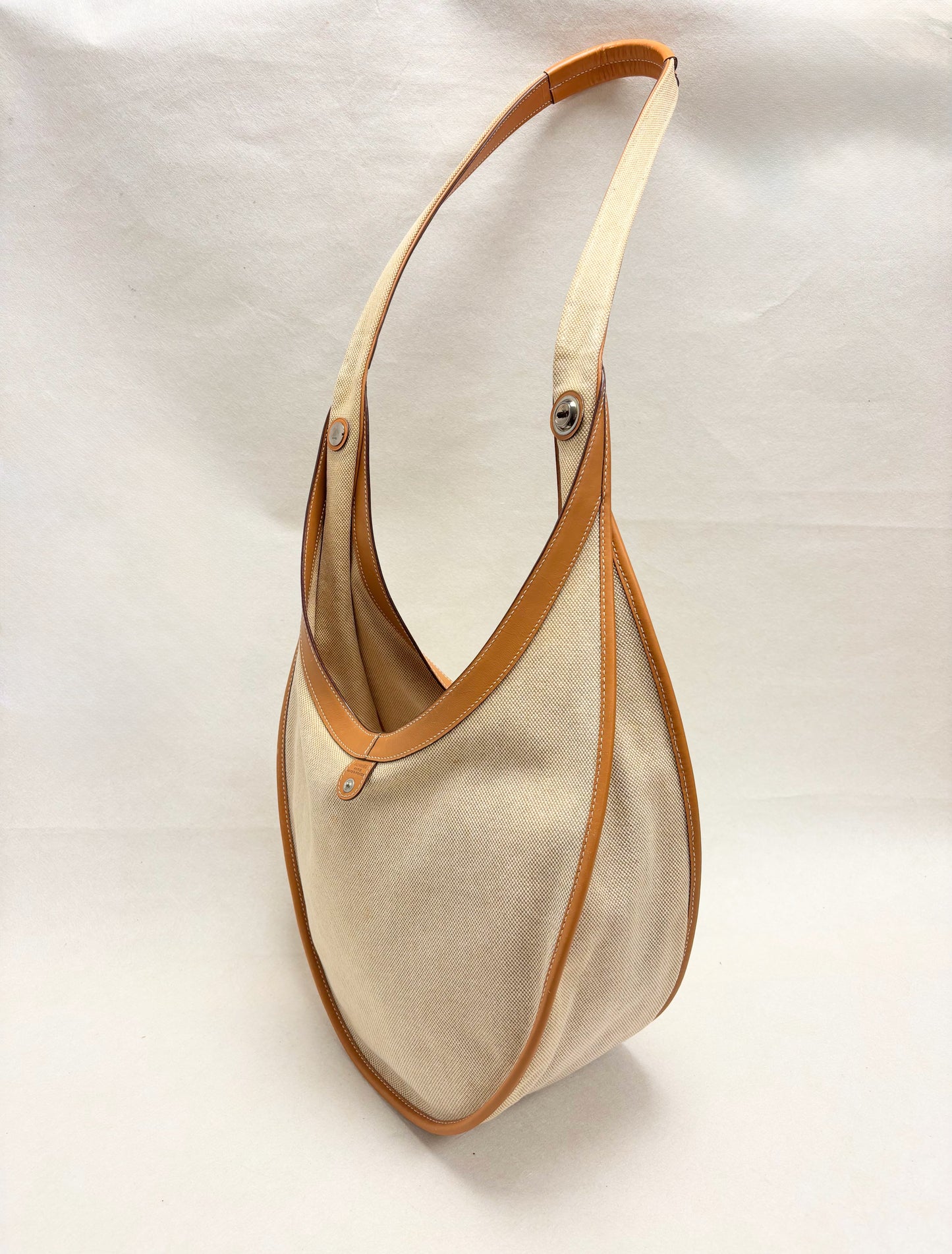 HERMES Sac Luco Toile H et Cuir