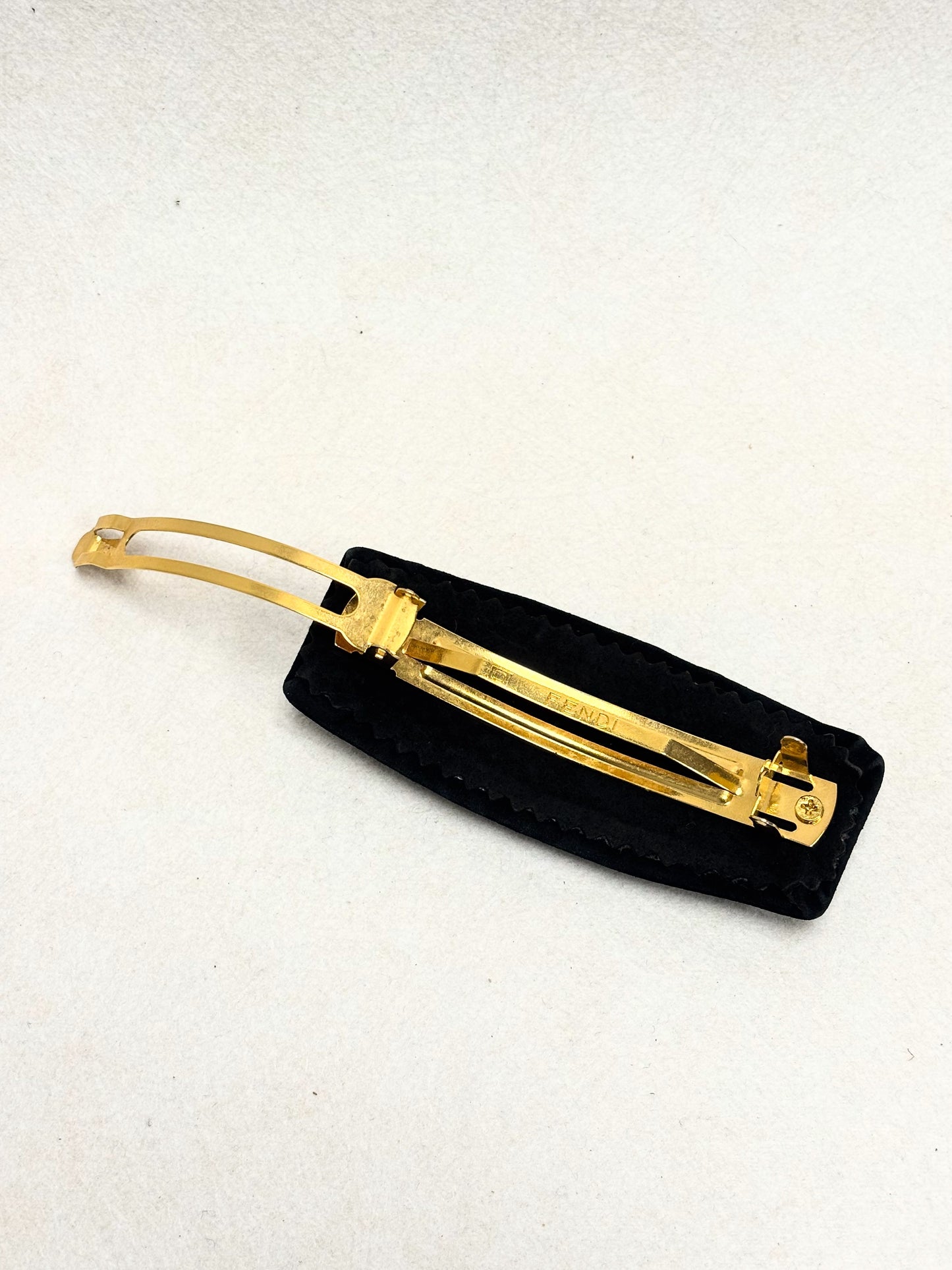 FENDI Barrette en daim