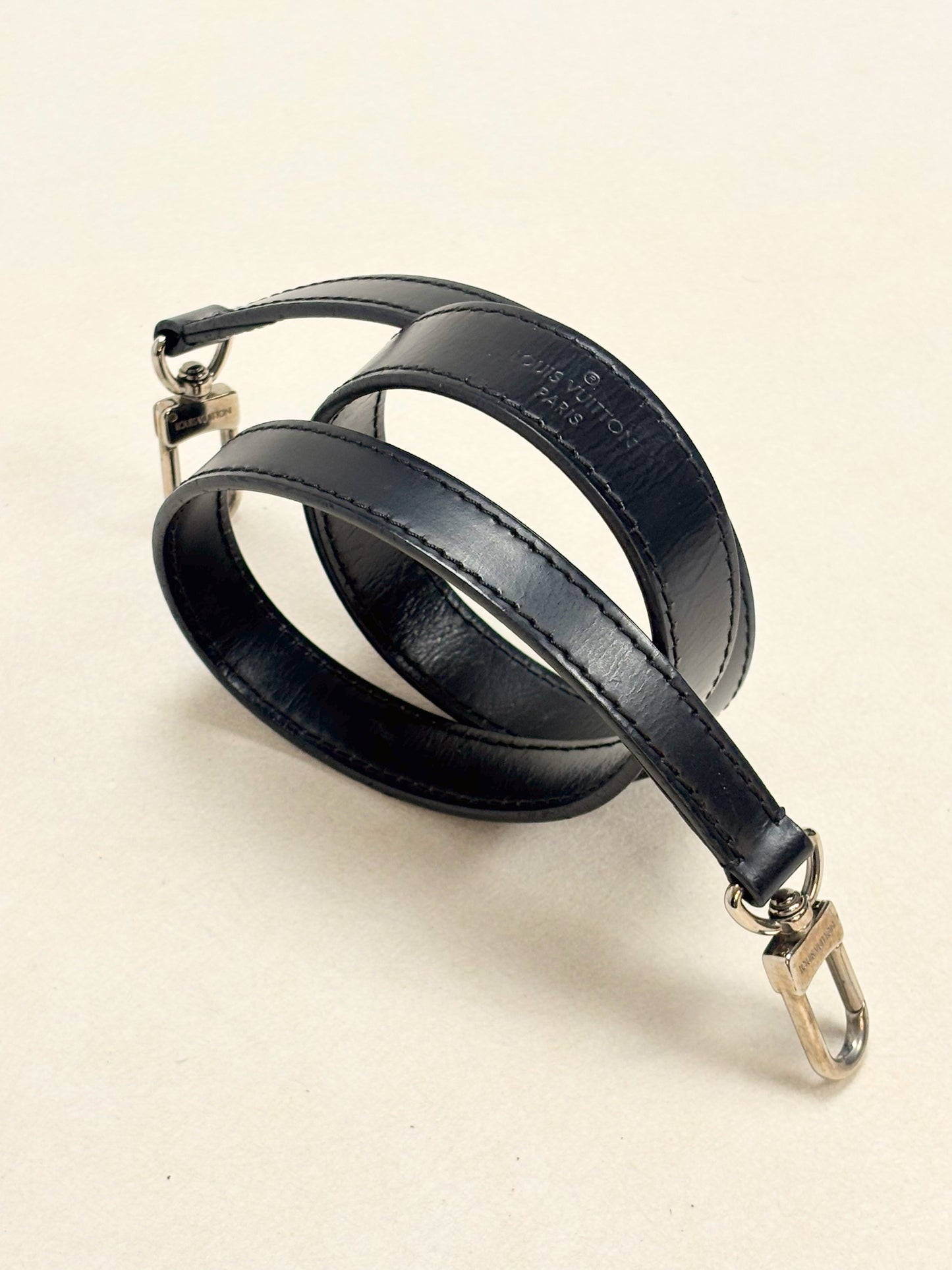 LOUIS VUITTON Bandoulière Cuir