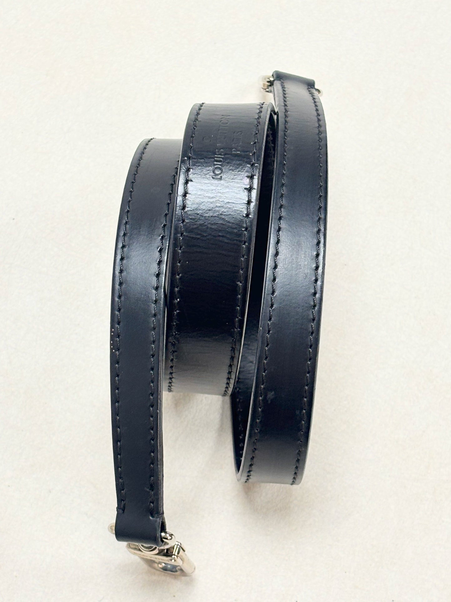 LOUIS VUITTON Bandoulière Cuir