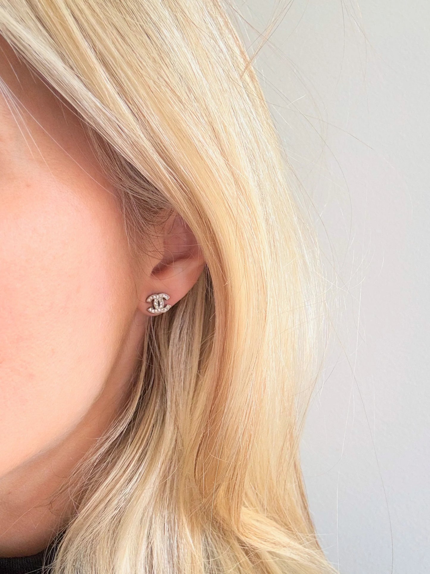 CHANEL Boucles d'oreilles CC