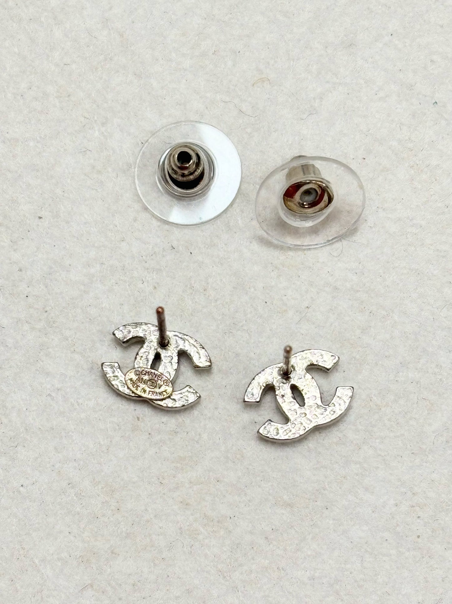 CHANEL Boucles d'oreilles CC