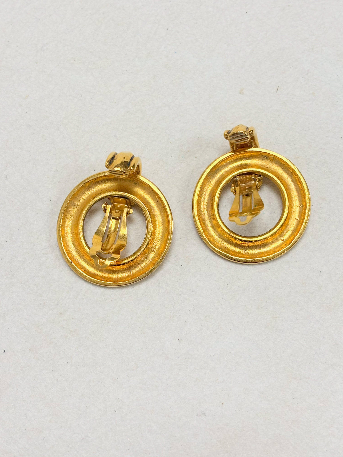 CHANEL Boucles d'oreilles Hoops