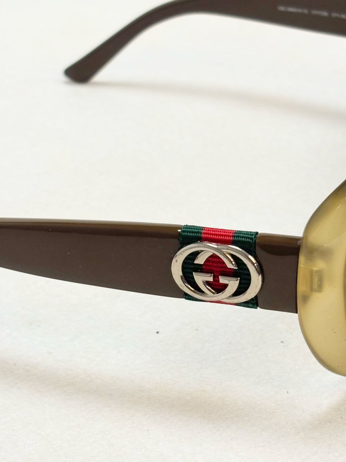 GUCCI Lunettes de soleil