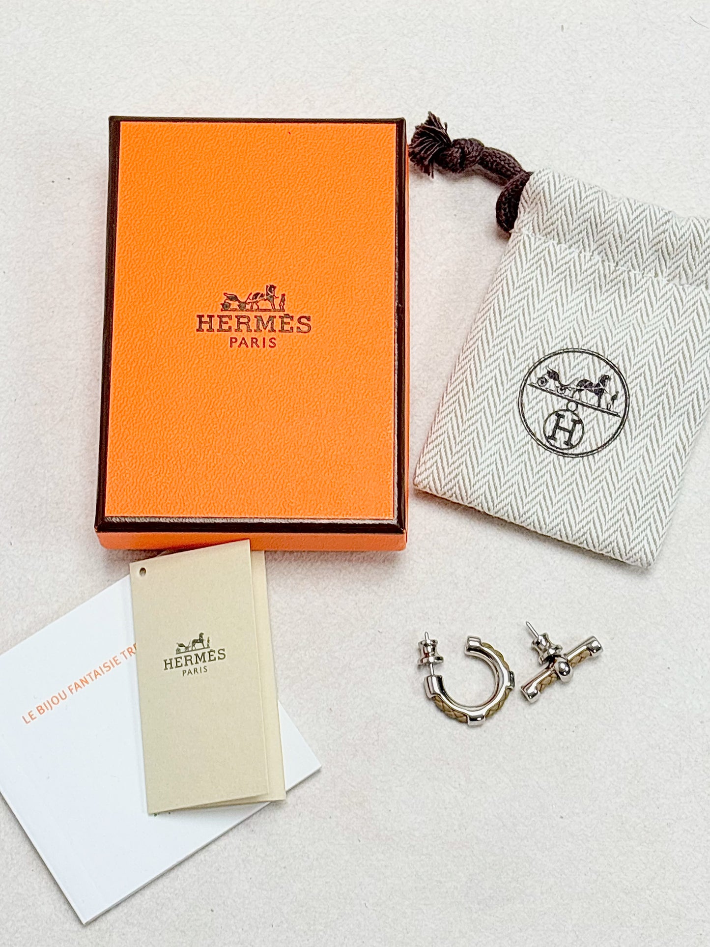 HERMÈS Boucles d'oreilles Flibustier