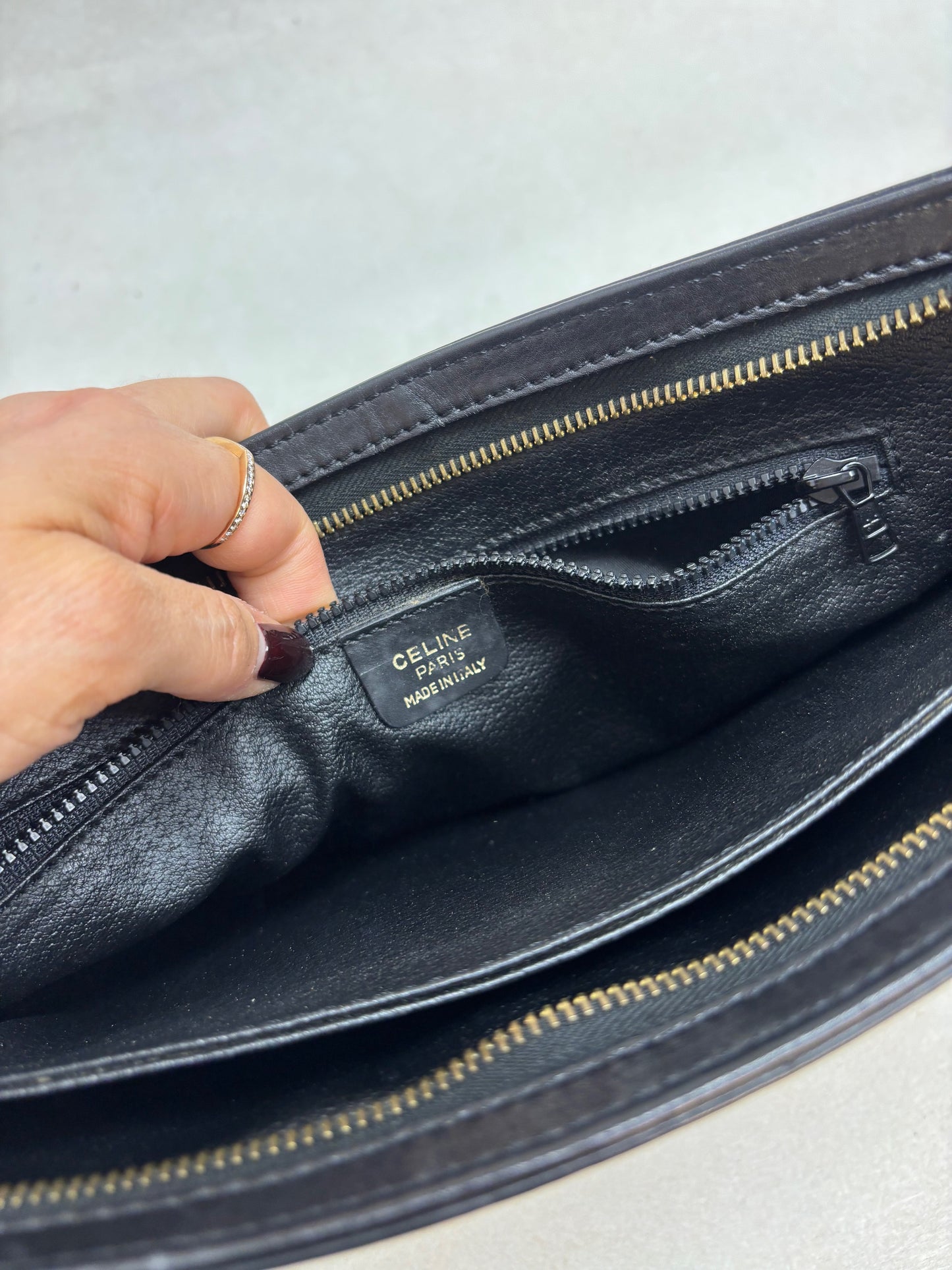 CÉLINE Pochette en cuir