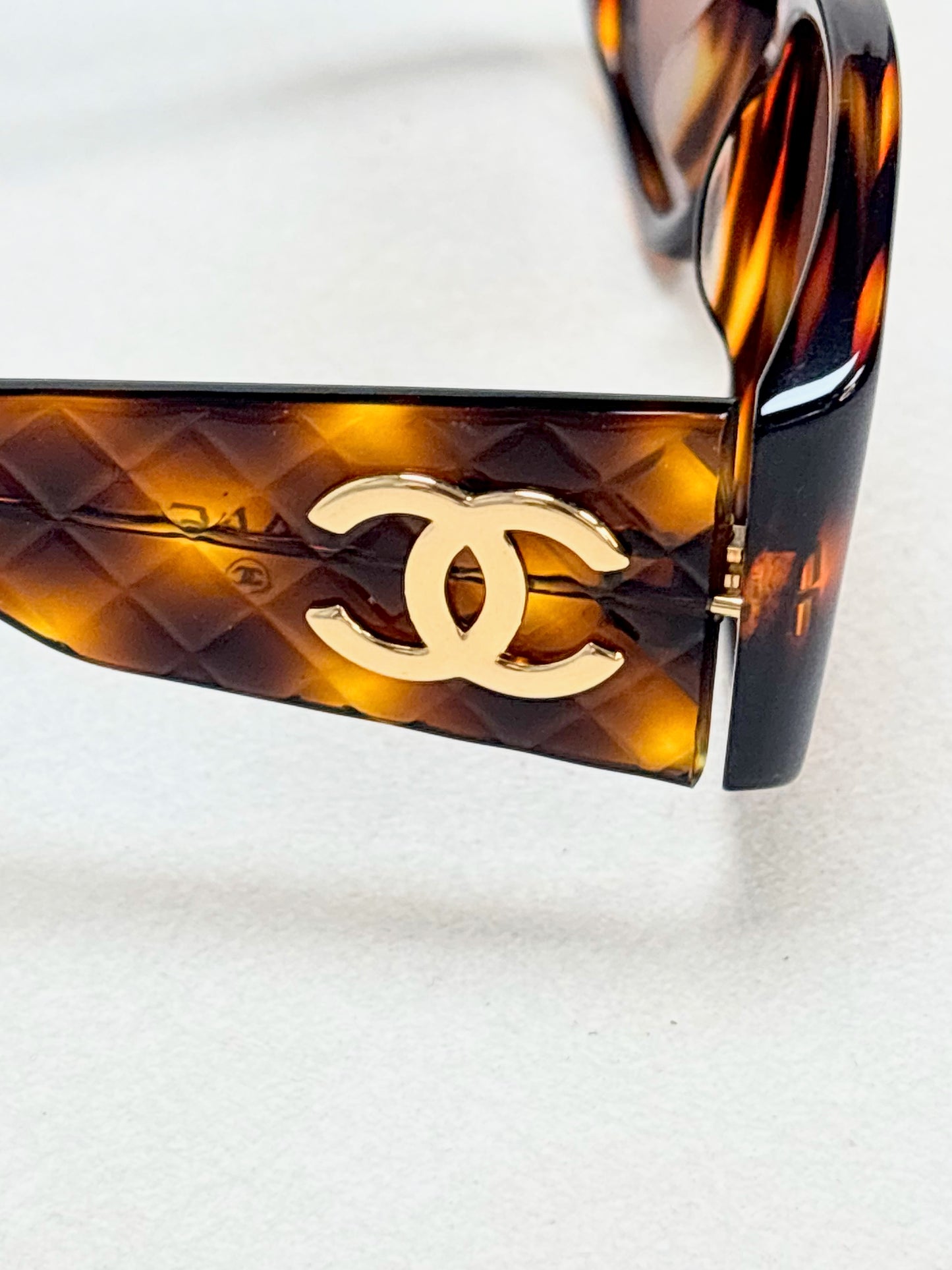 CHANEL Lunettes de soleil