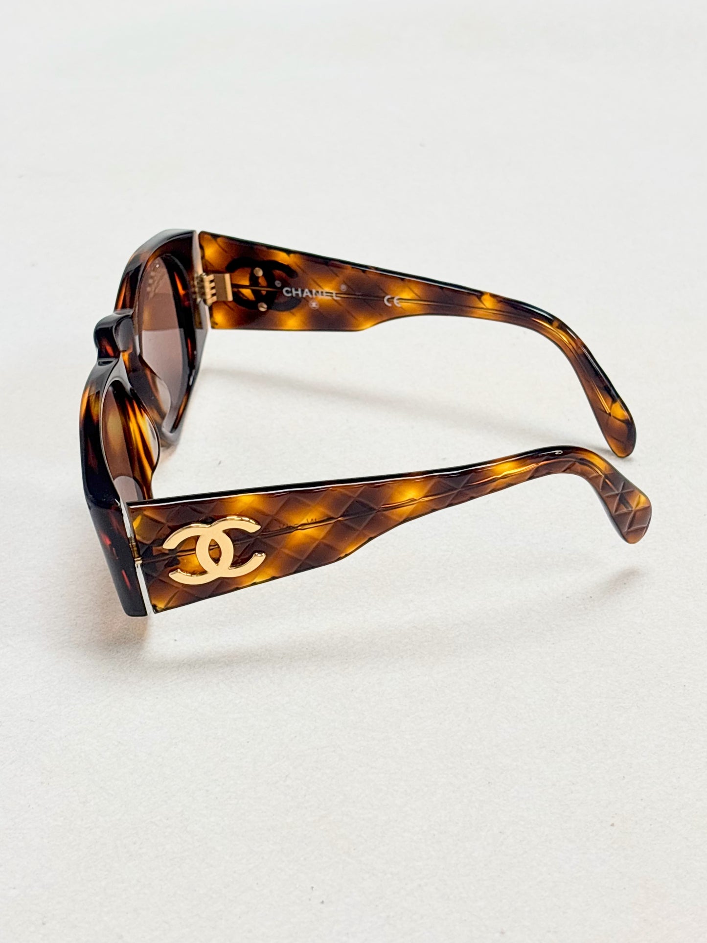 CHANEL Lunettes de soleil