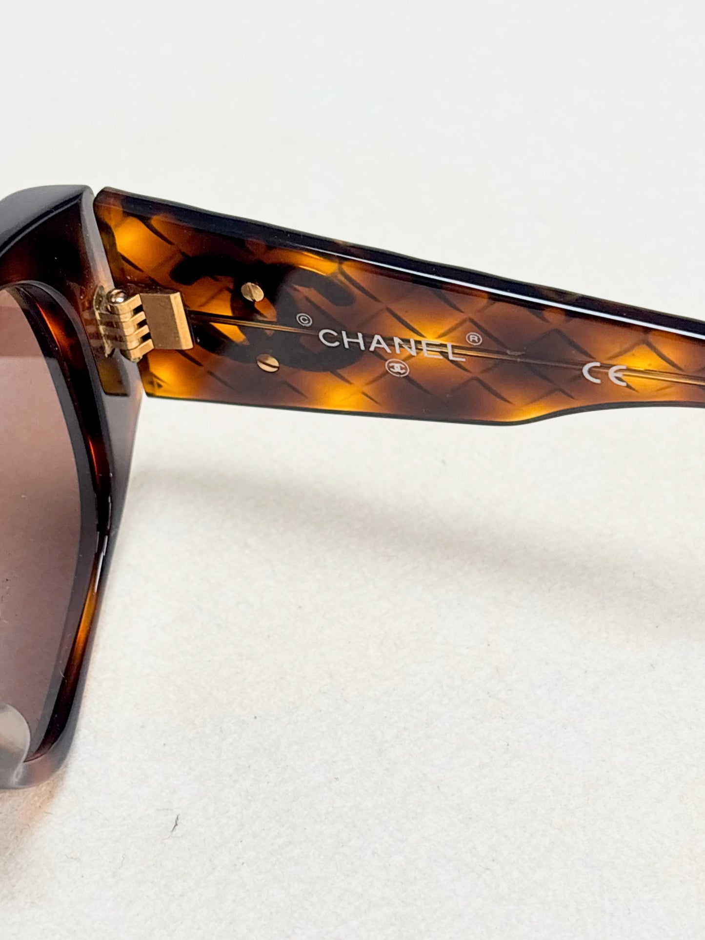 CHANEL Lunettes de soleil