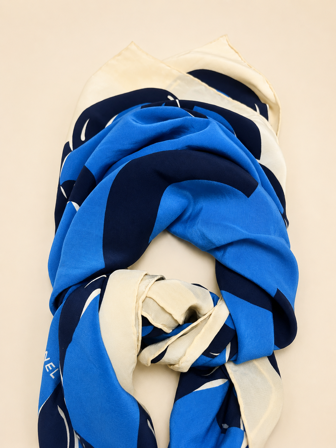 CHANEL Foulard en soie