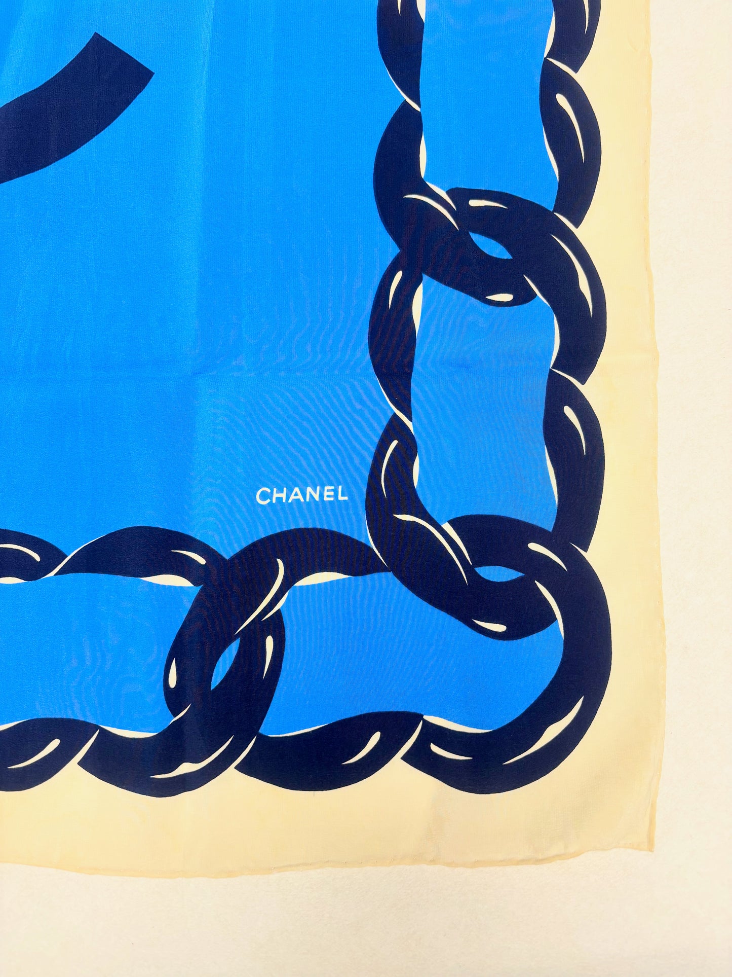 CHANEL Foulard en soie