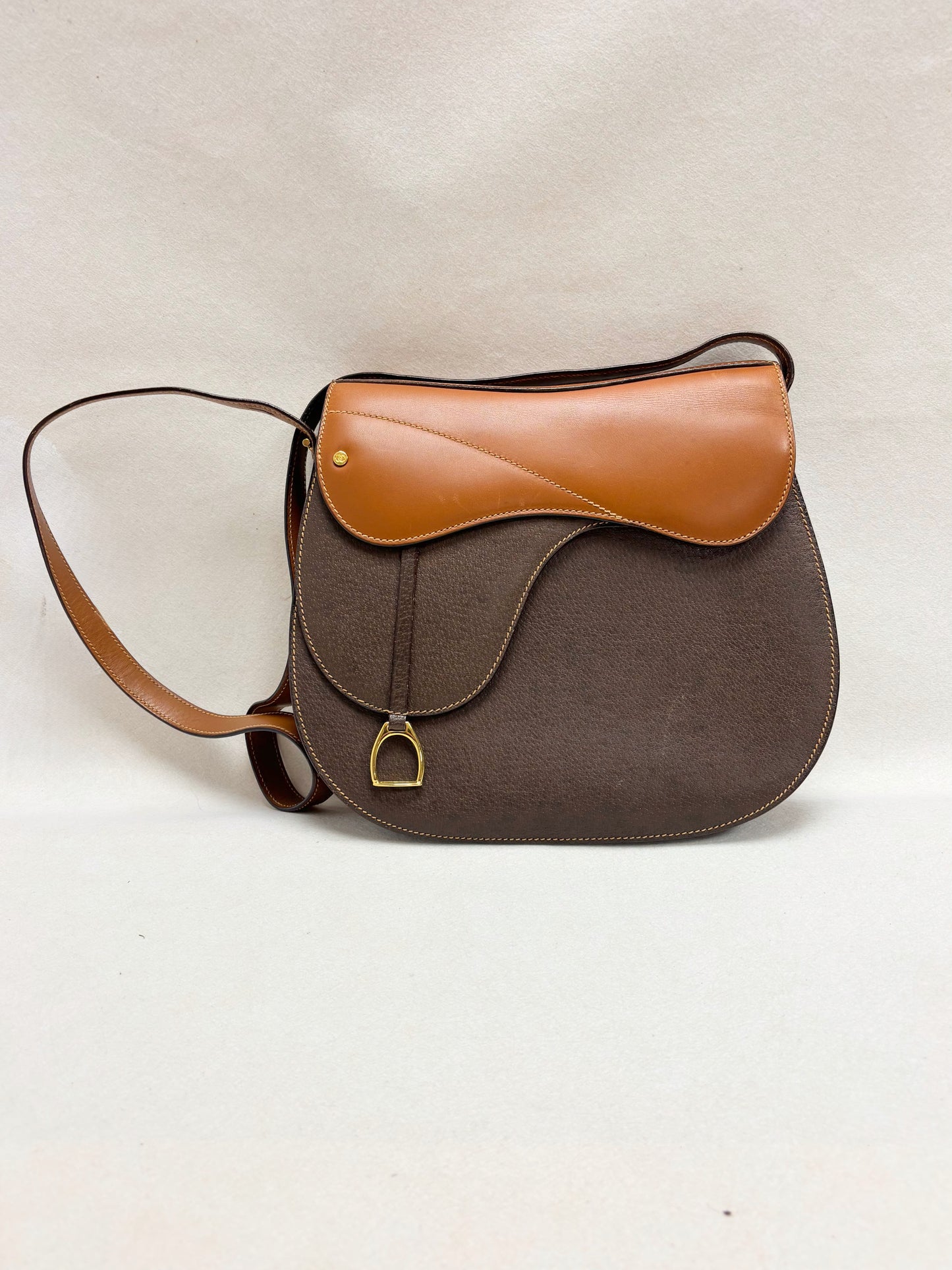 GUCCI Sac Saddle MM