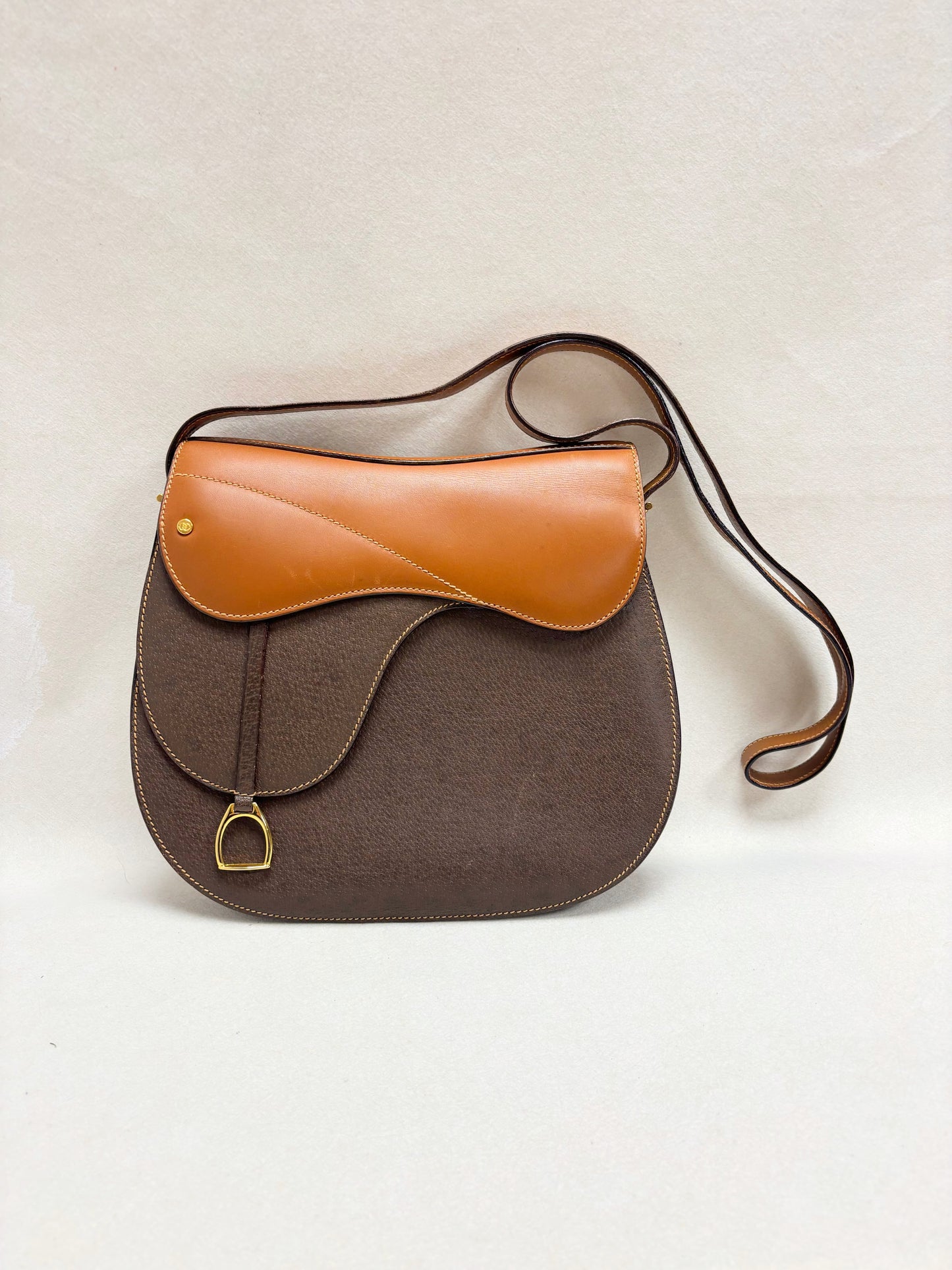 GUCCI Sac Saddle MM