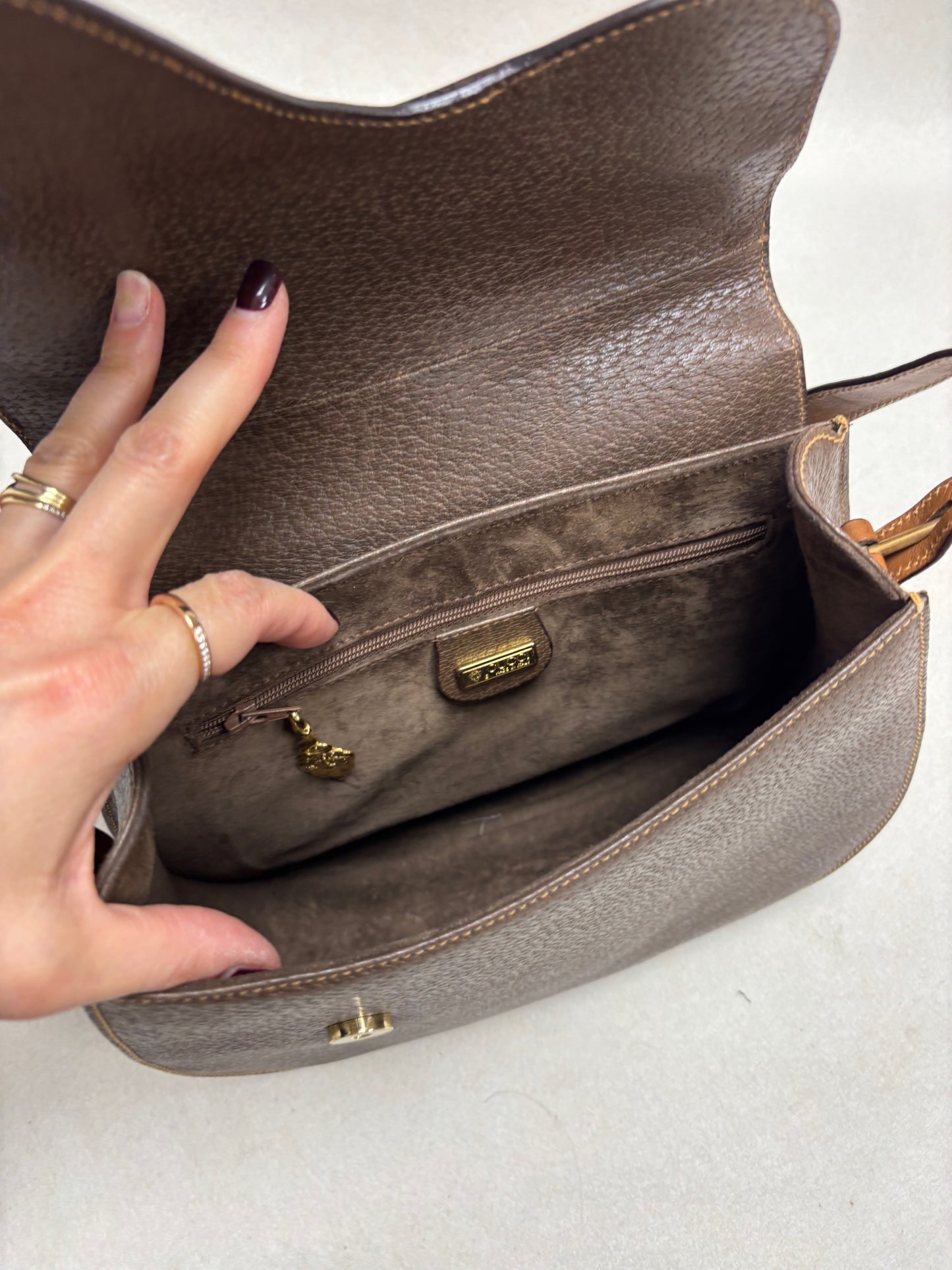 GUCCI Sac Saddle MM
