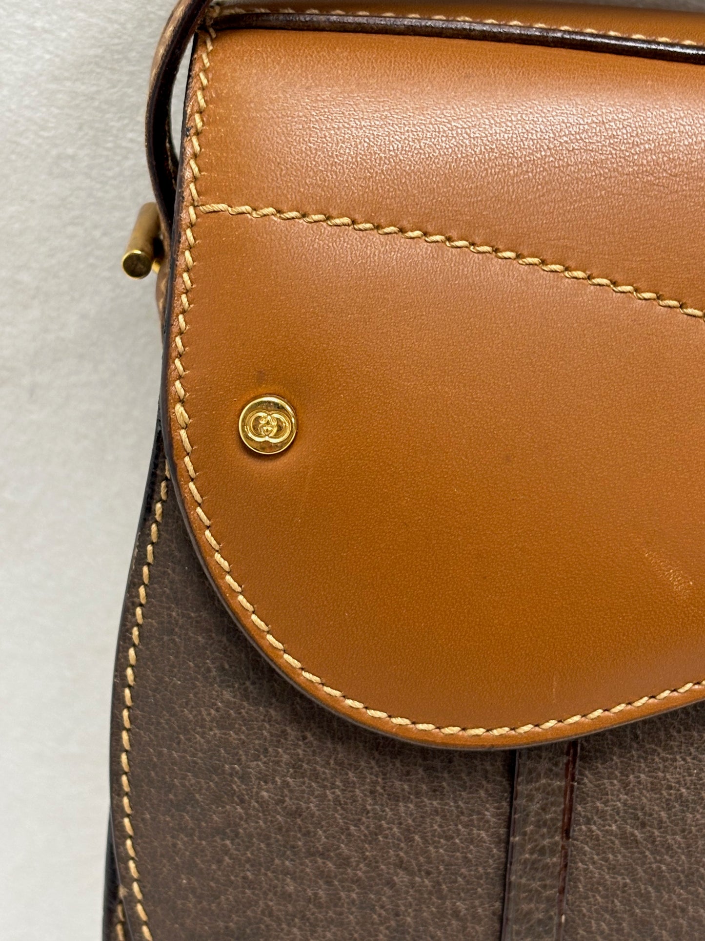 GUCCI Sac Saddle MM