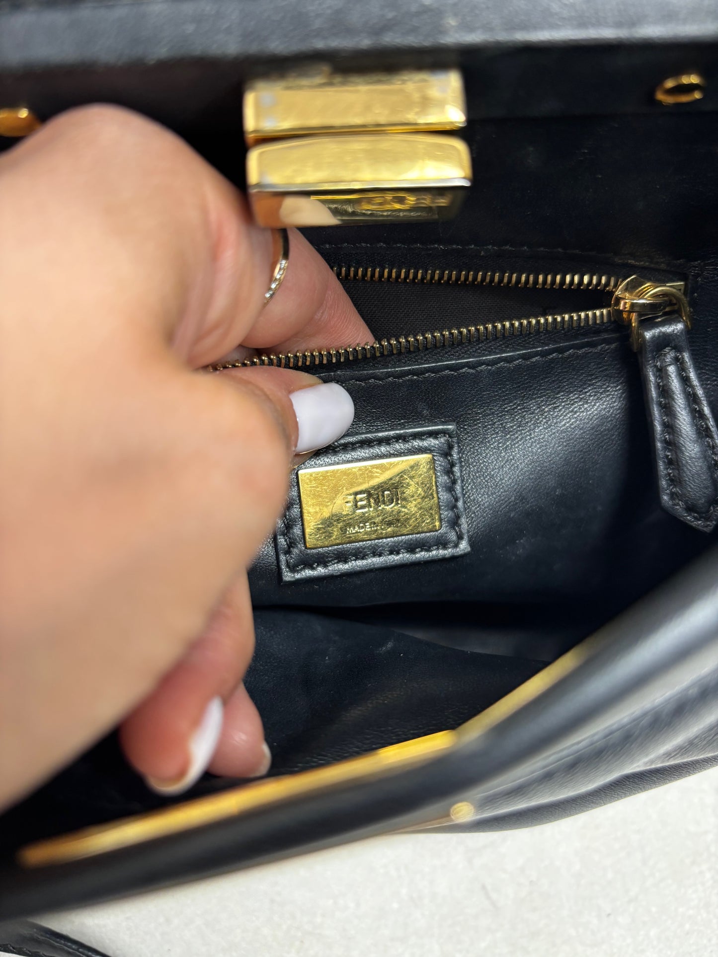 FENDI Sac Peekaboo Small en cuir