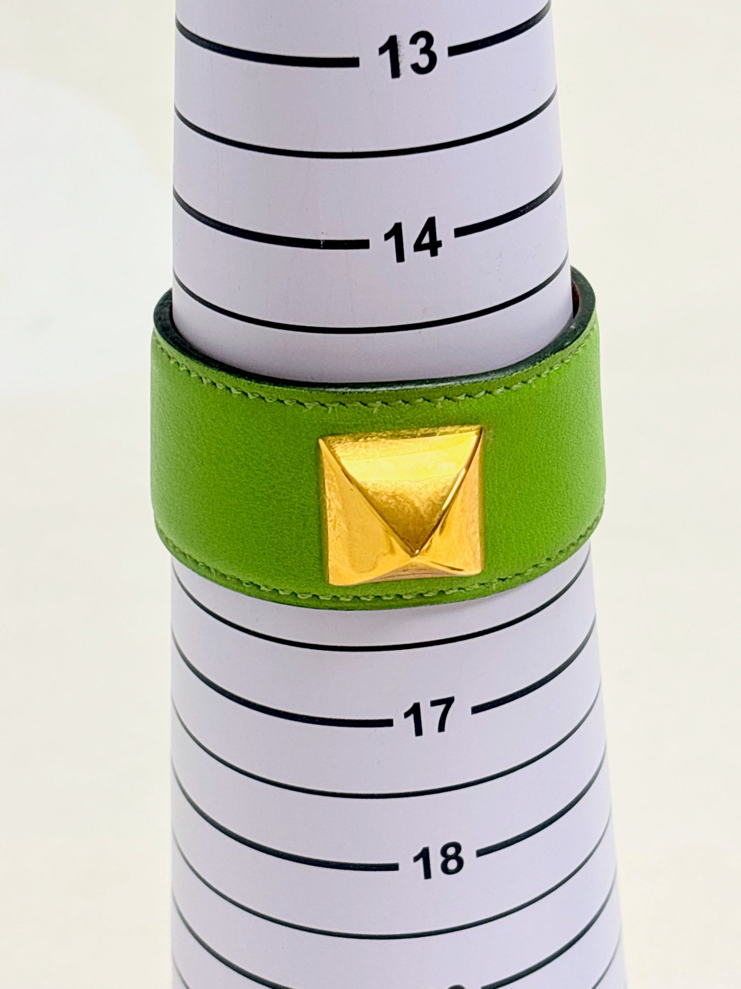 HERMÈS Bracelet Clou Médor