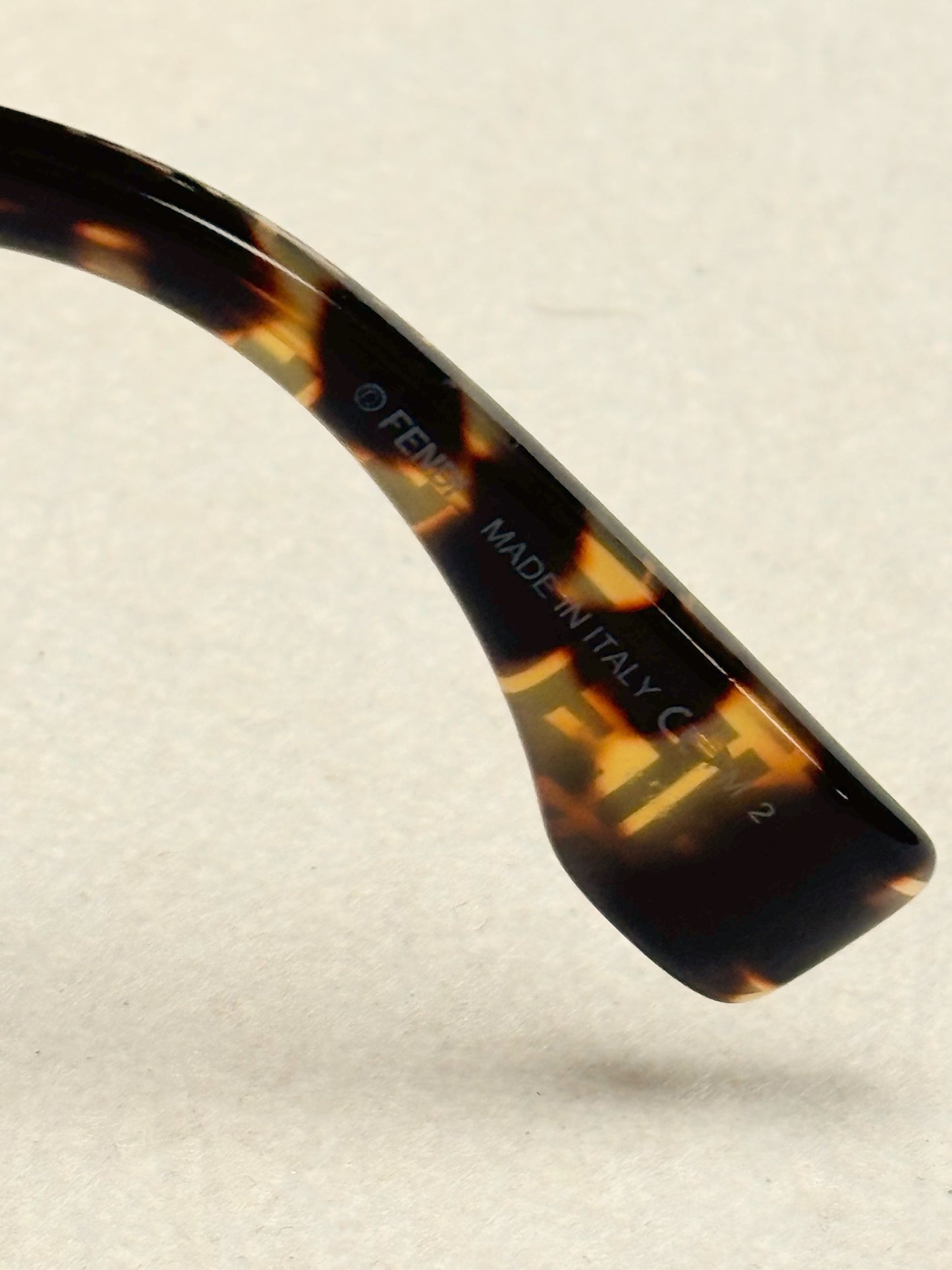 FENDI Lunettes de soleil