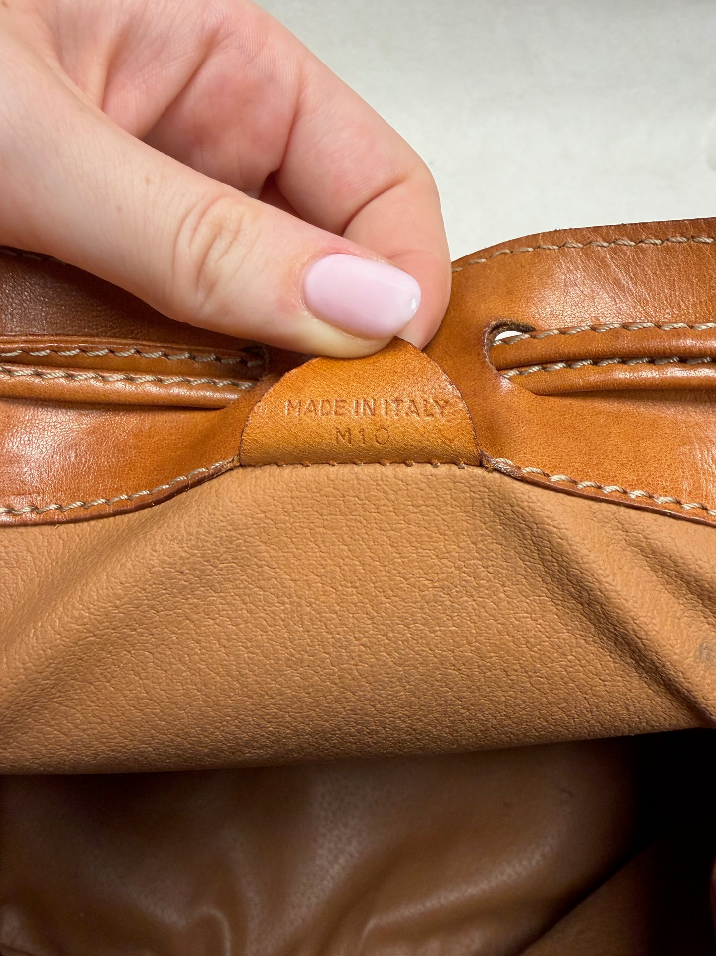 Borsa a secchiello Triumph di CÉLINE