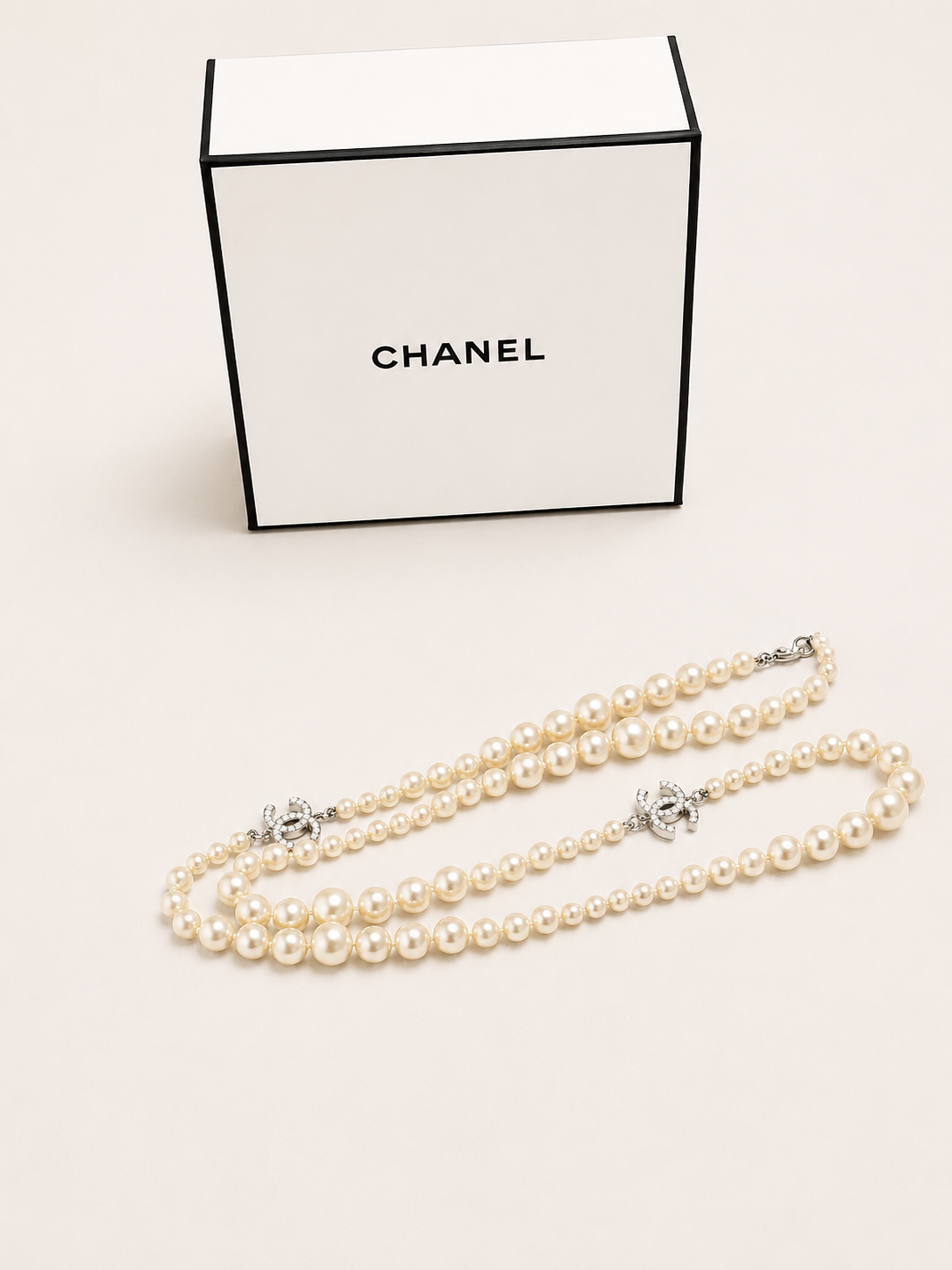 CHANEL Collier Sautoir Perles