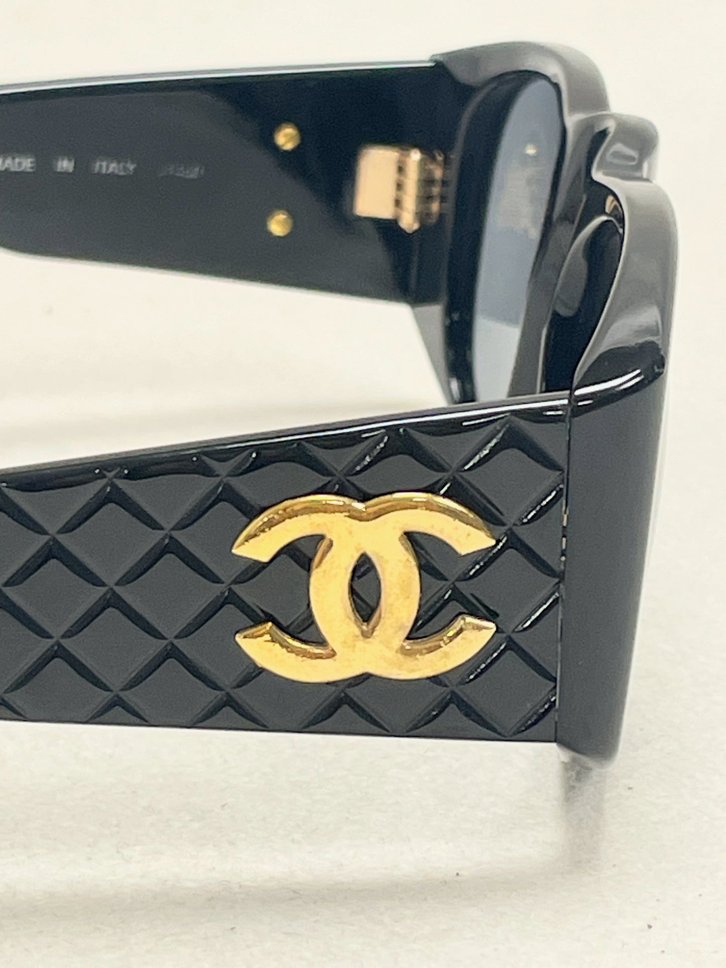 CHANEL Lunettes de soleil
