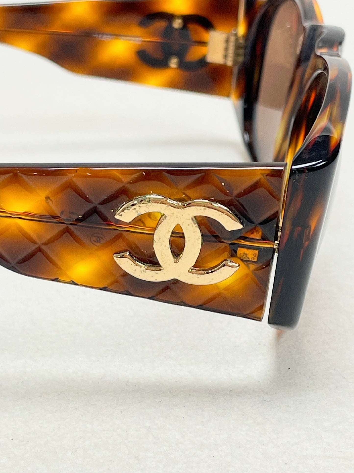 CHANEL Lunettes de soleil