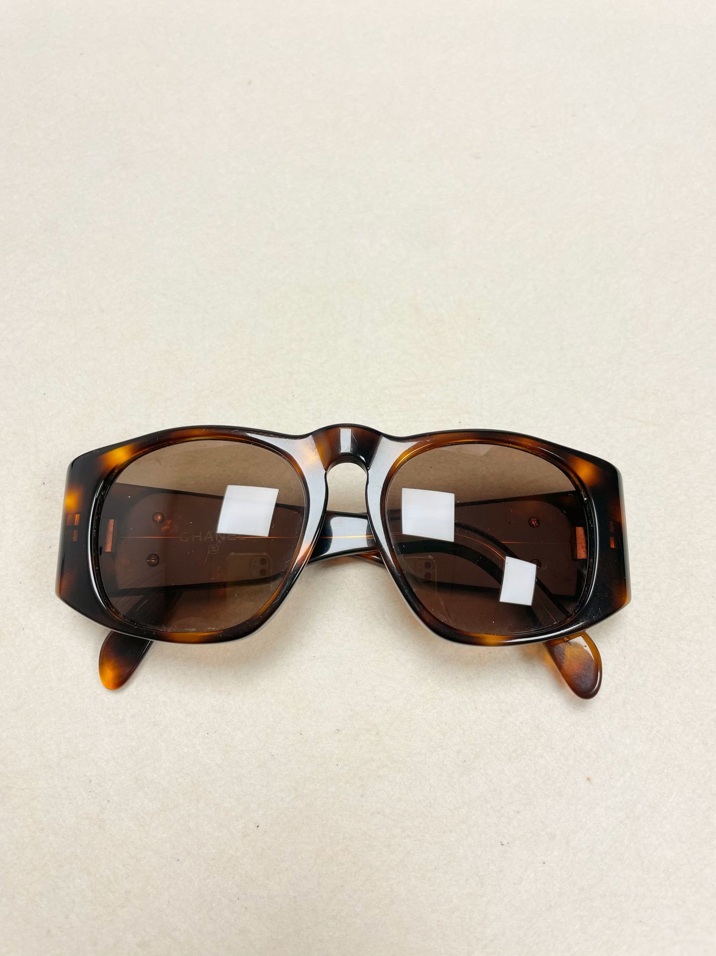 CHANEL Lunettes de soleil