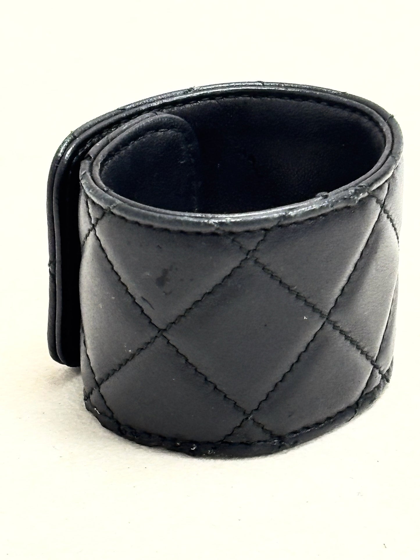 CHANEL Bracelet Manchette Cuir