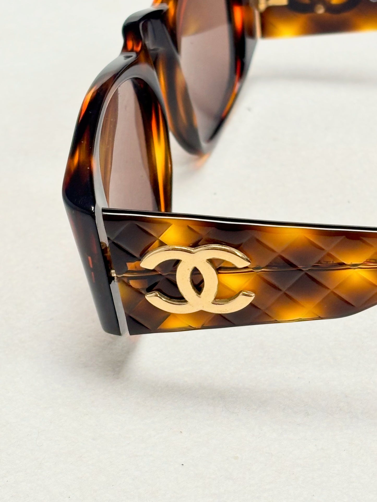 CHANEL Lunettes de soleil