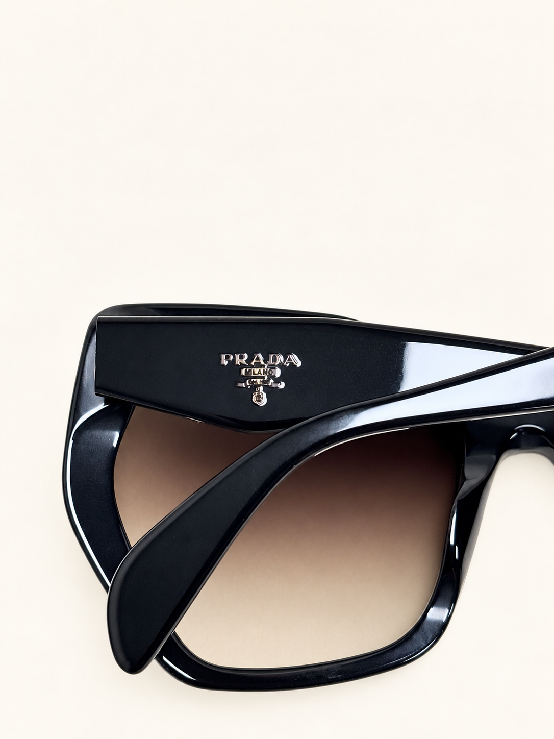 PRADA Lunettes de soleil