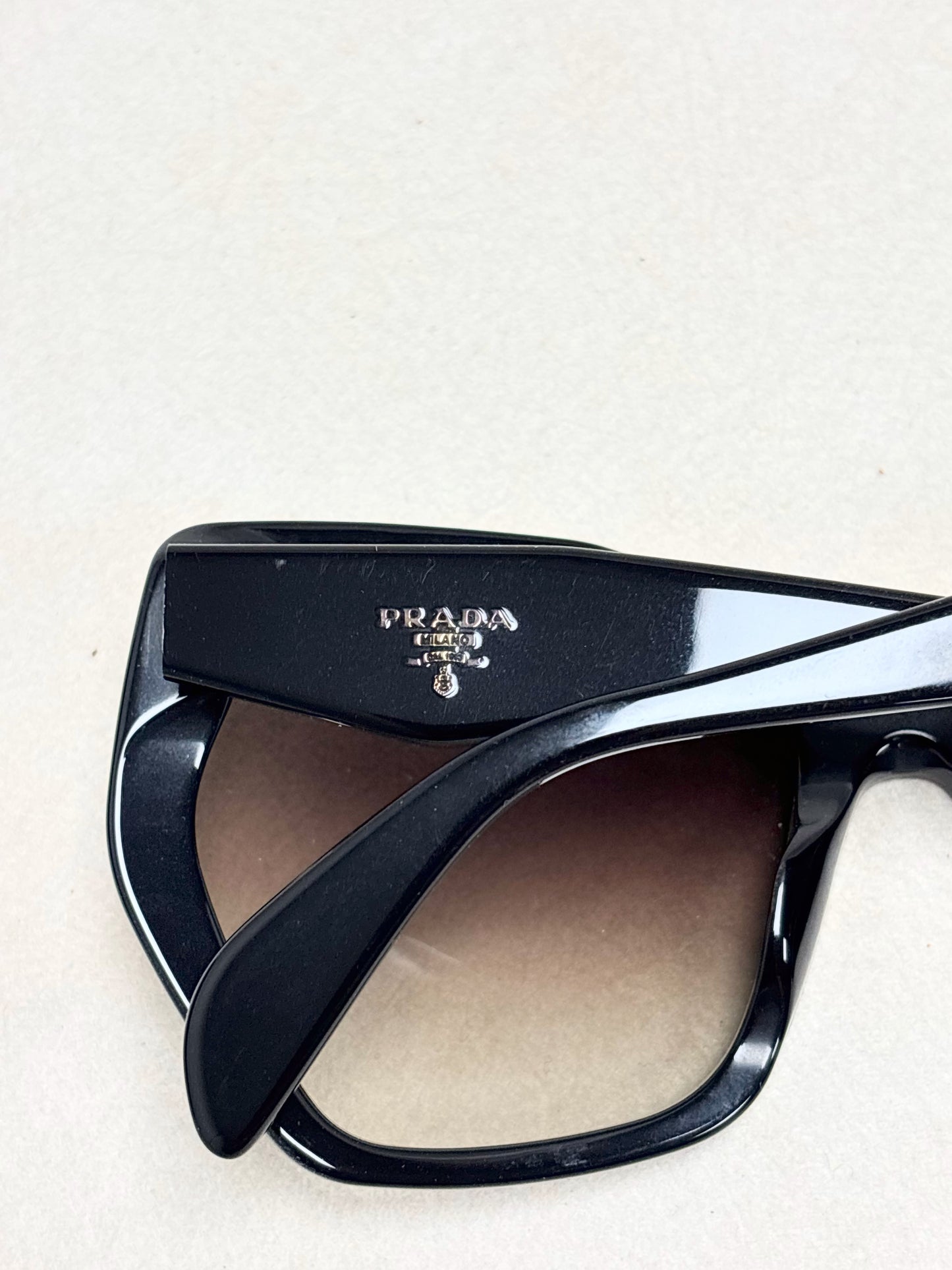 PRADA Lunettes de soleil