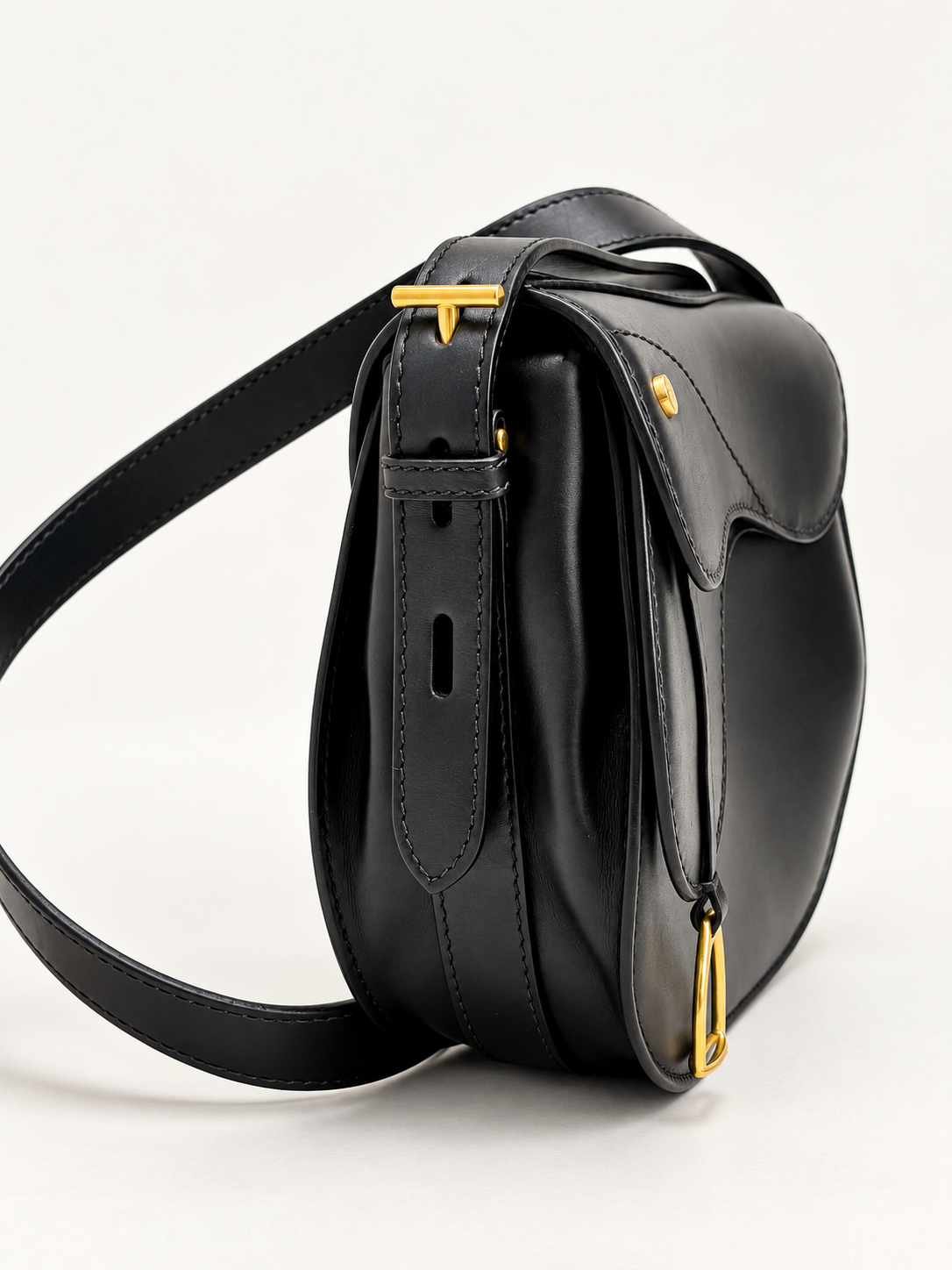GUCCI Sac Saddle PM