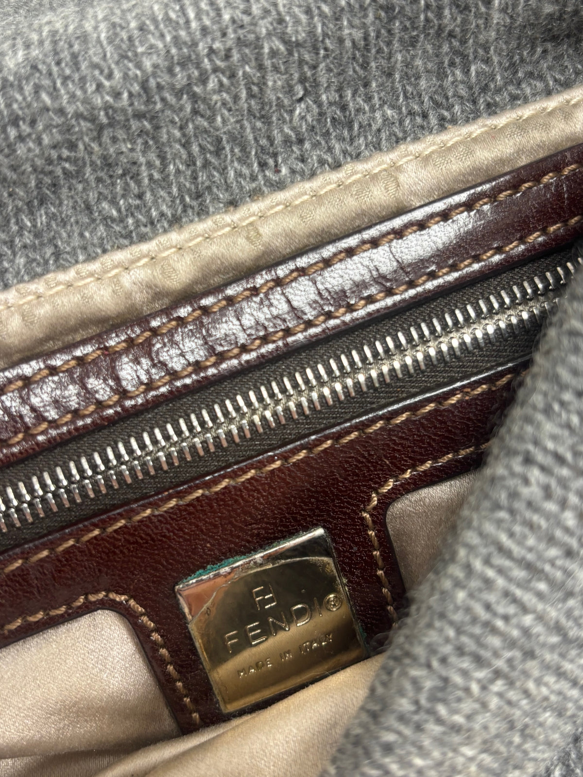 FENDI Sac Baguette en cachemire