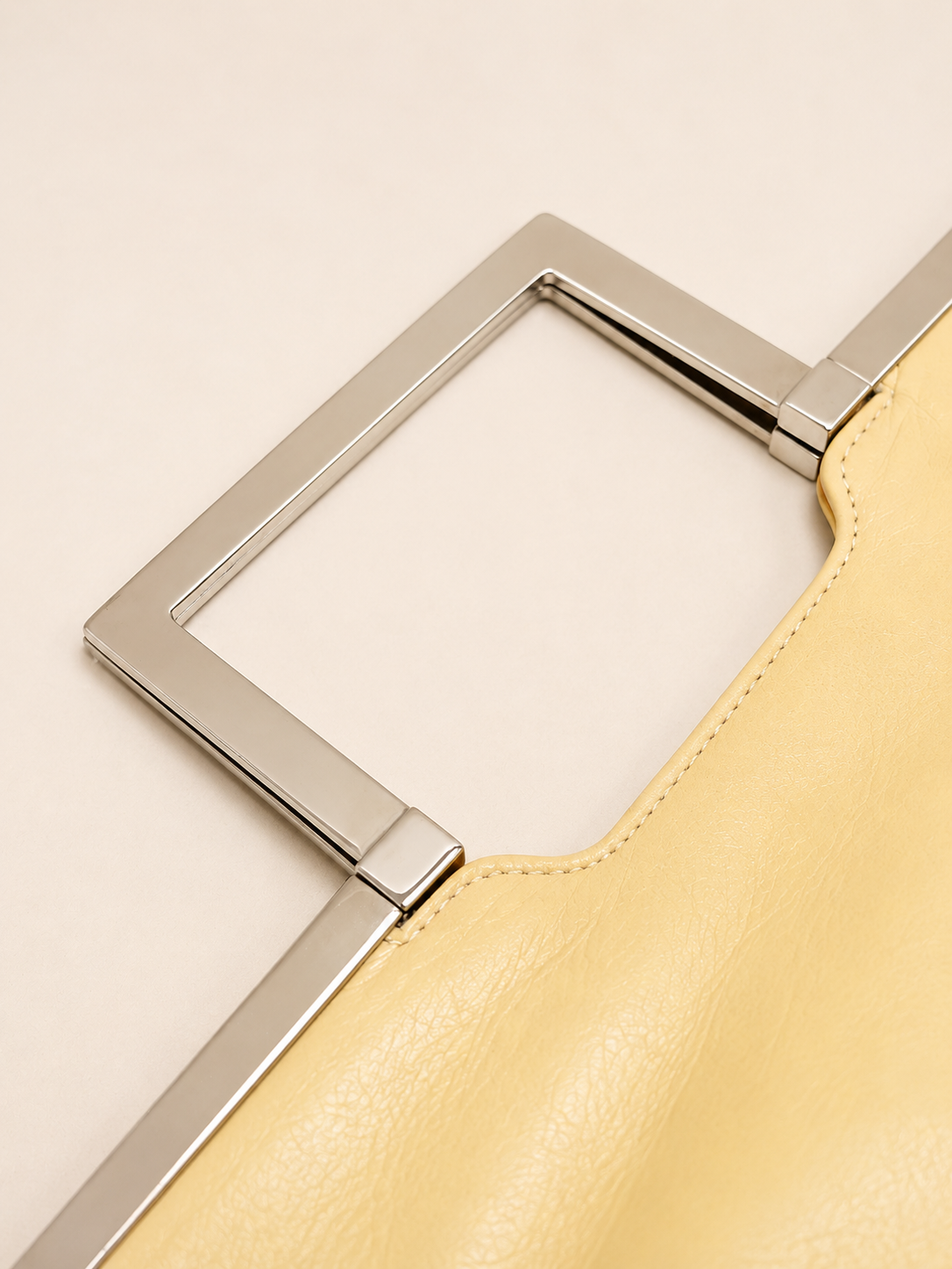 FENDI Sac Pochette