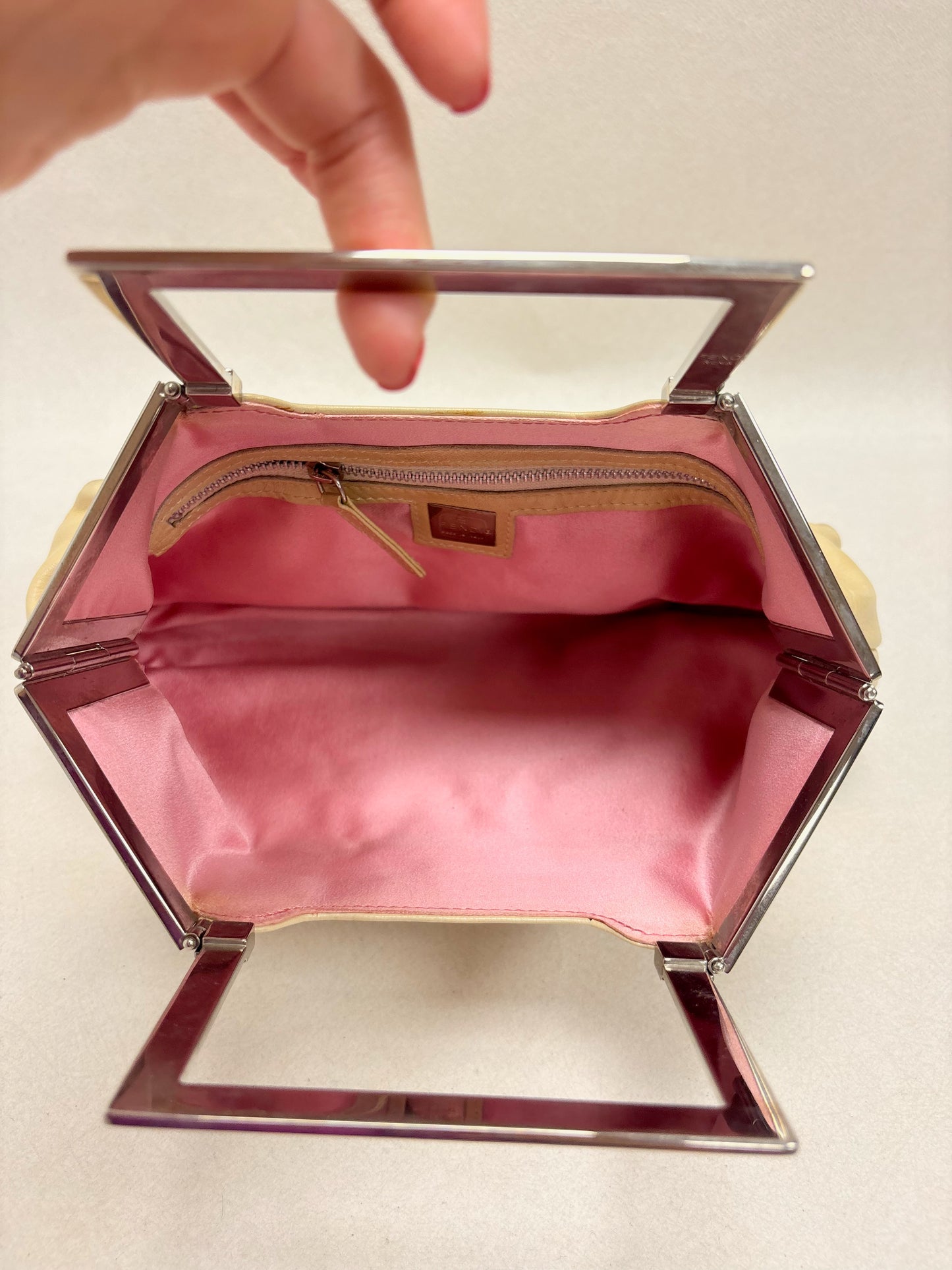 FENDI Sac Pochette